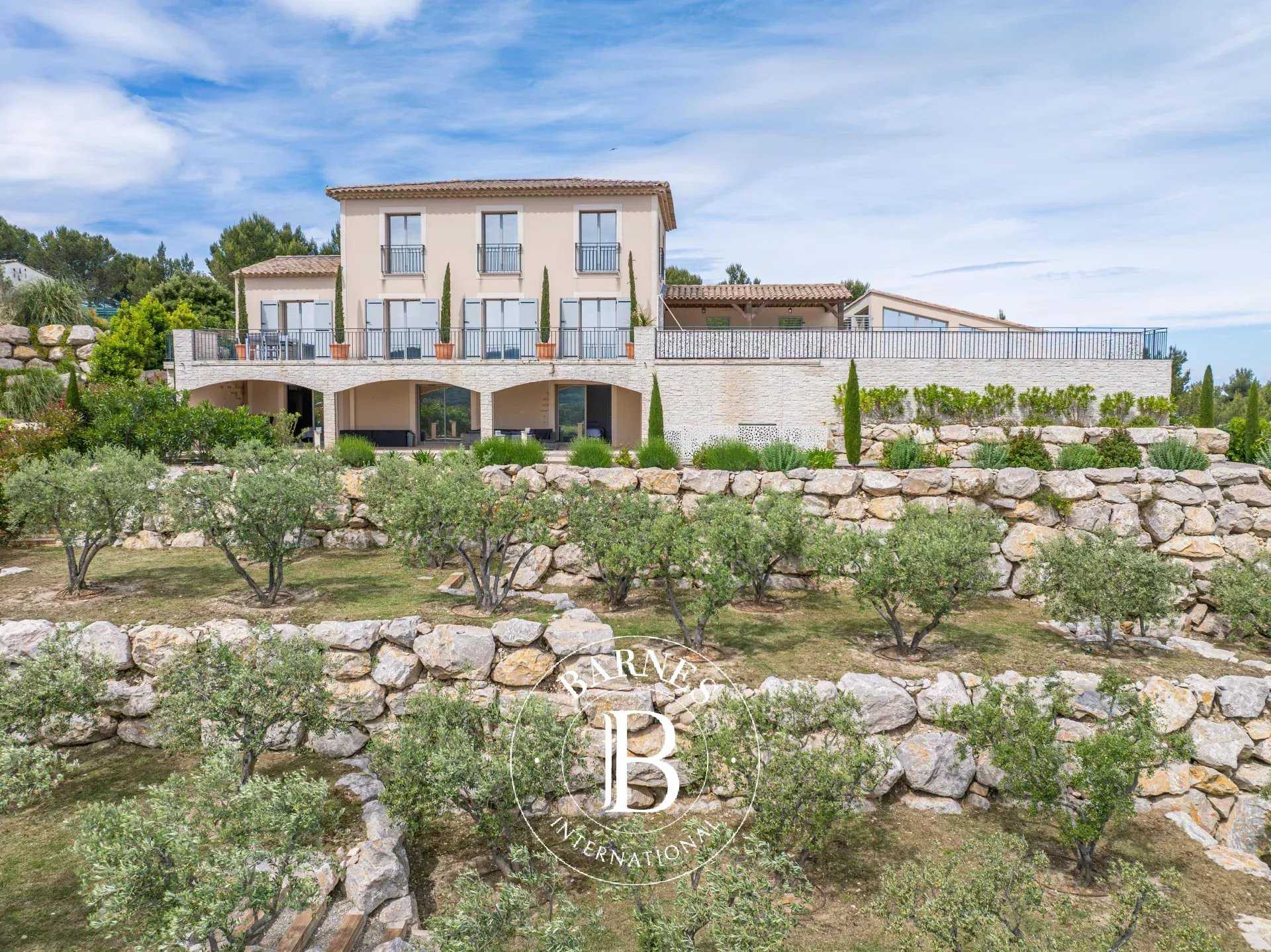 Maison Aix-en-Provence  -  ref 86936215 (picture 1)