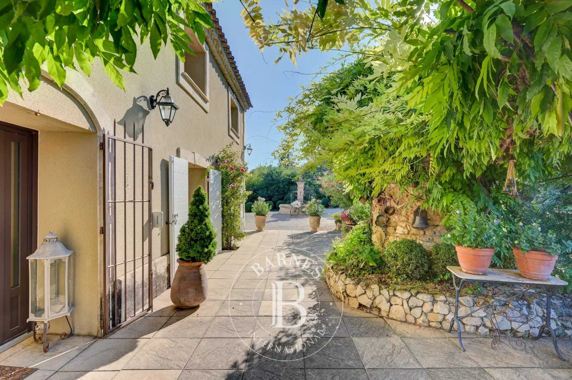 Maison Eyguières  -  ref 84064662 (picture 3)