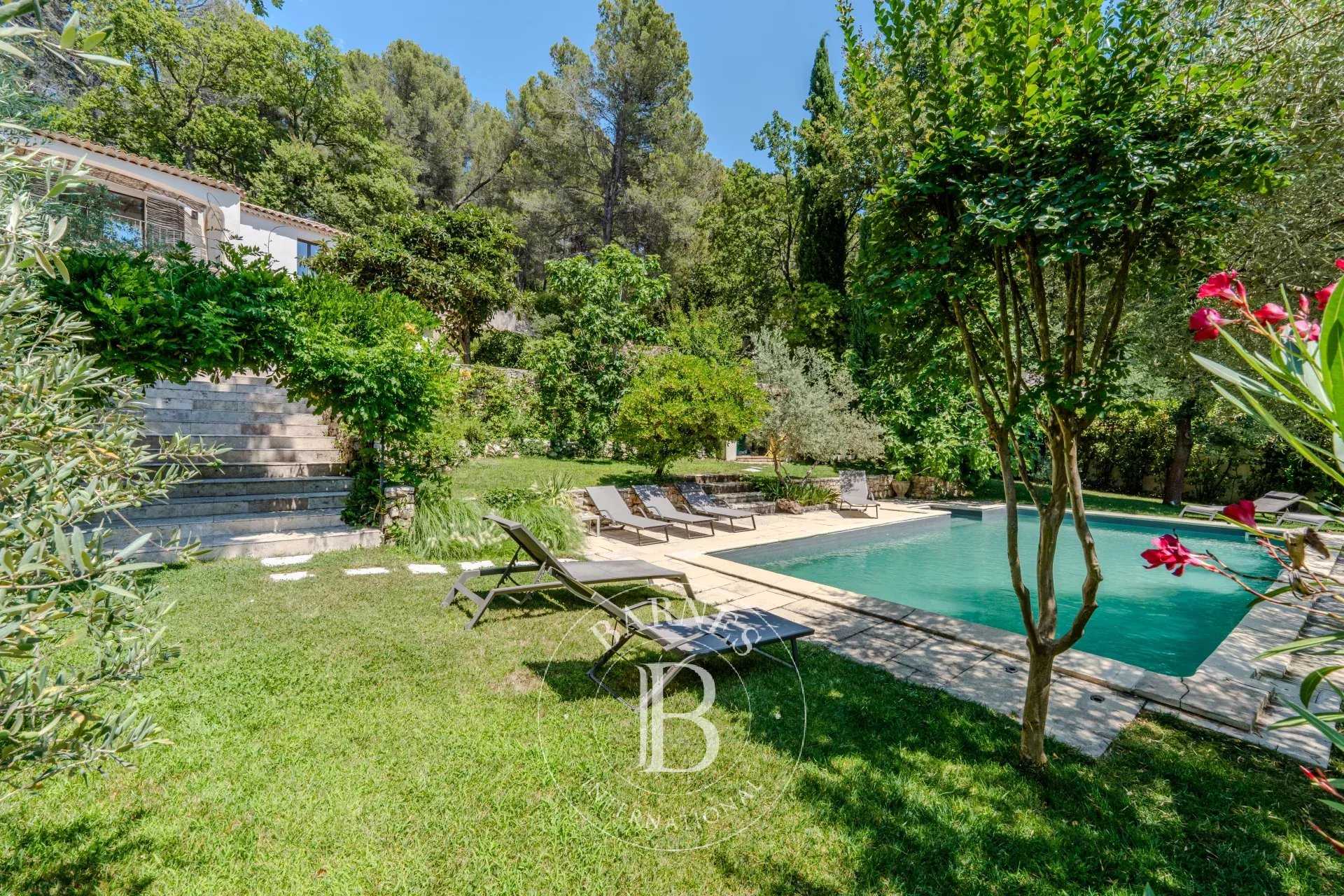 House Aix-en-Provence  -  ref 85779680 (picture 2)