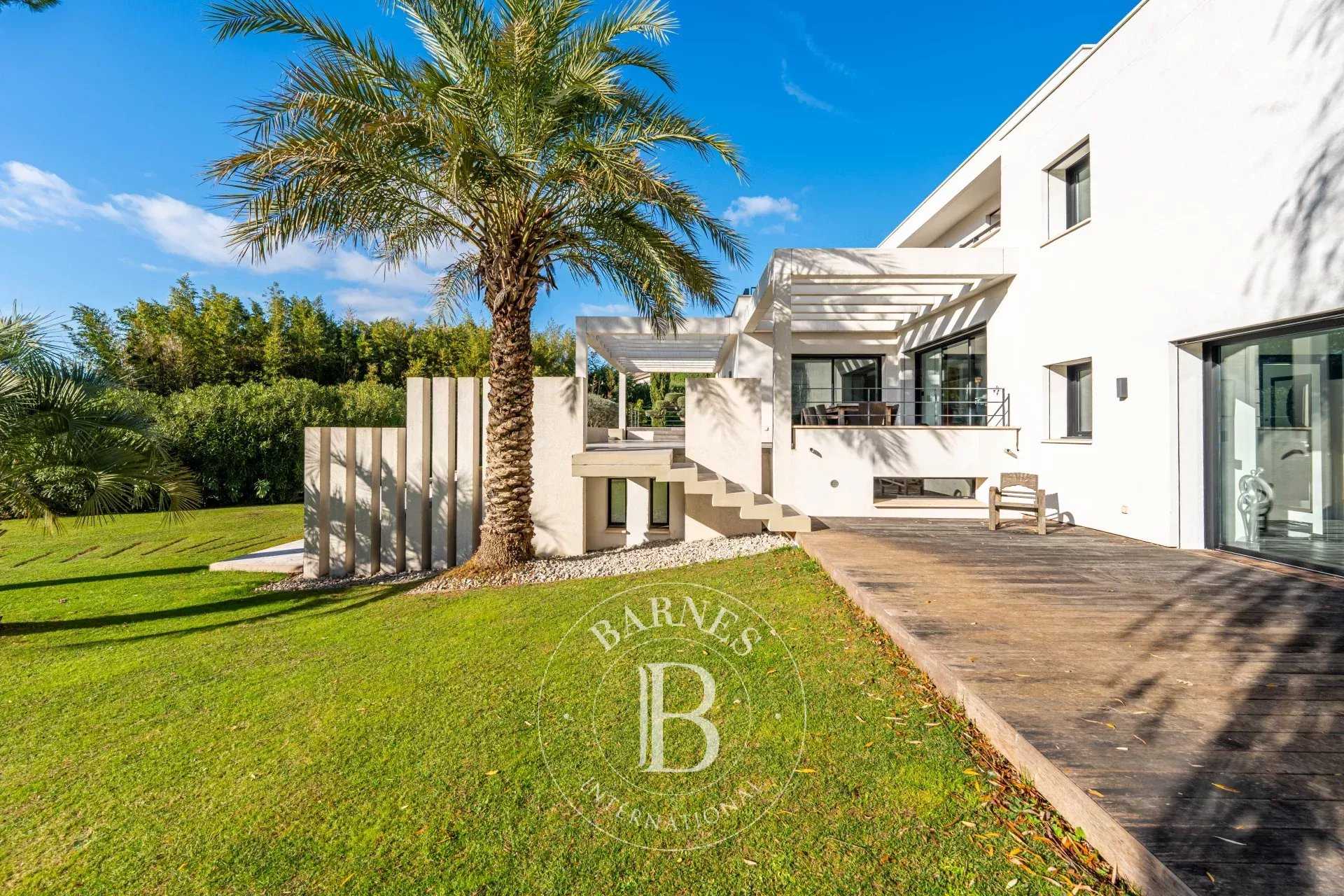 Propriété Aix-en-Provence  -  ref 85324737 (picture 1)