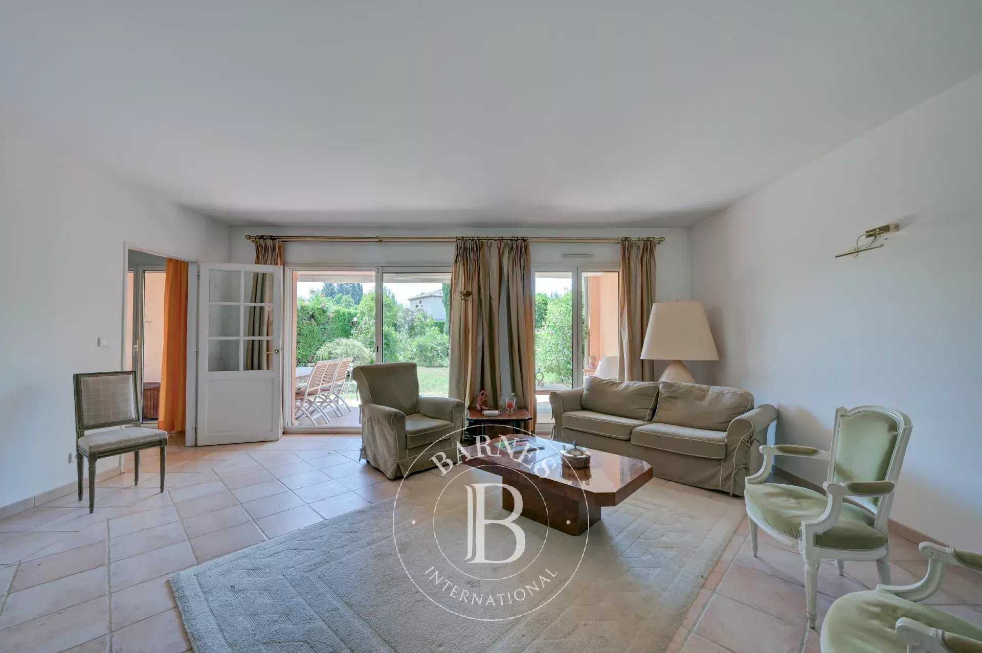 Apartment Aix-en-Provence  -  ref 85853617 (picture 2)