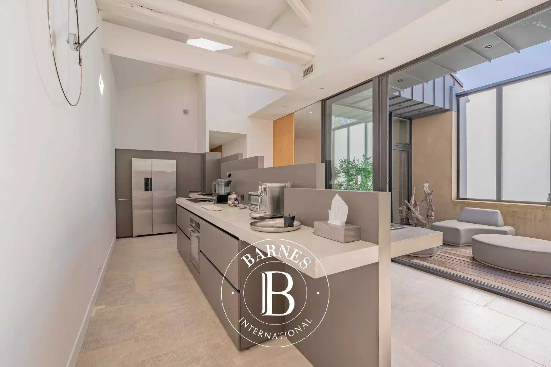 Apartment Aix-en-Provence  -  ref 5215008 (picture 2)