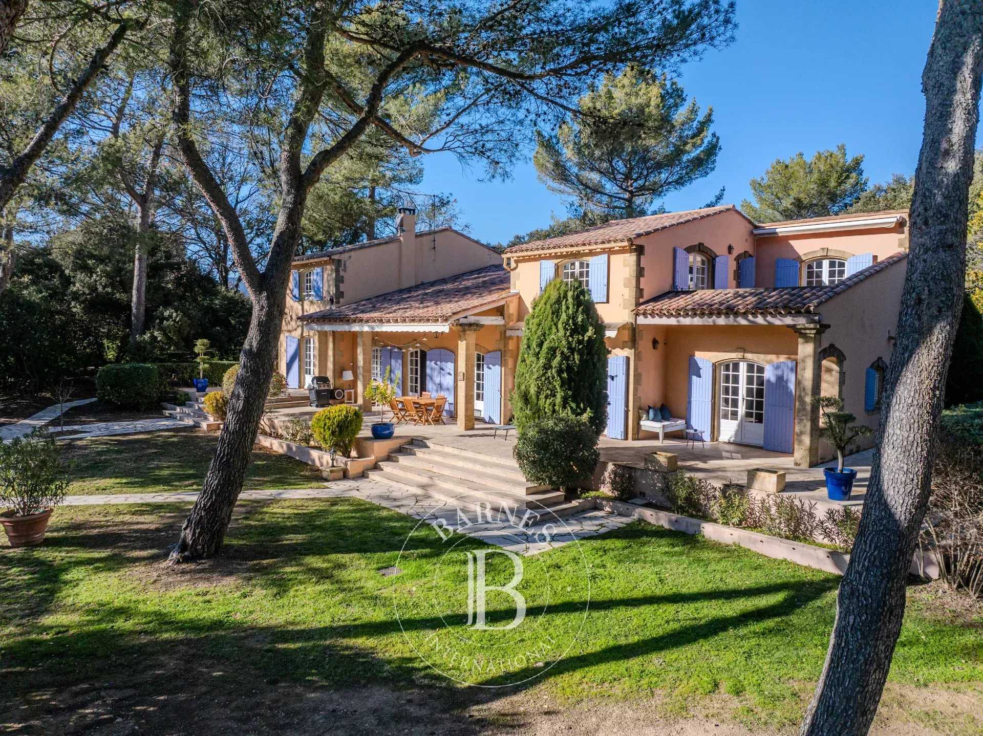 Propriété Aix-en-Provence  -  ref 85512648 (picture 1)
