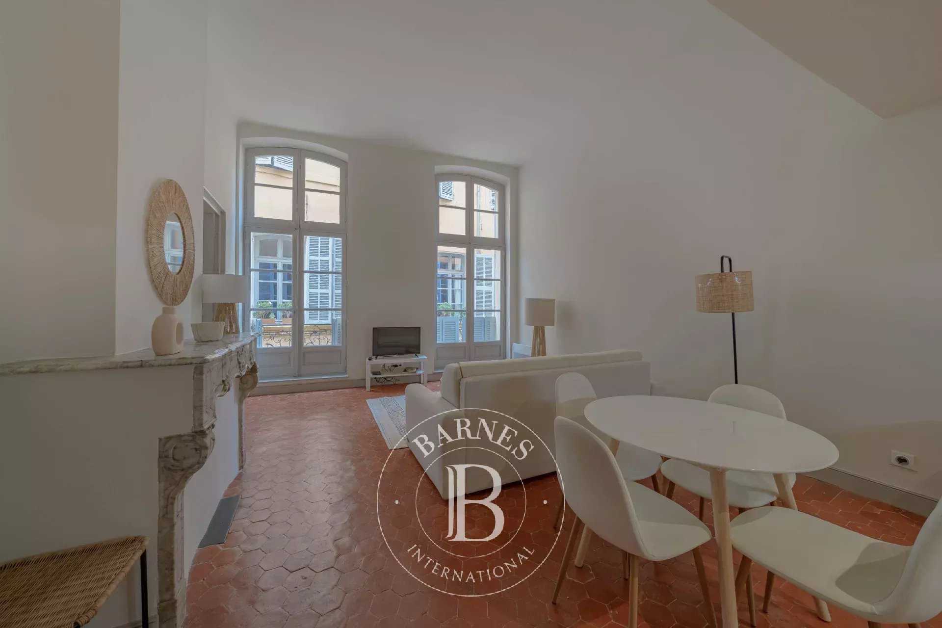 Appartement Aix-en-Provence  -  ref 85635046 (picture 1)
