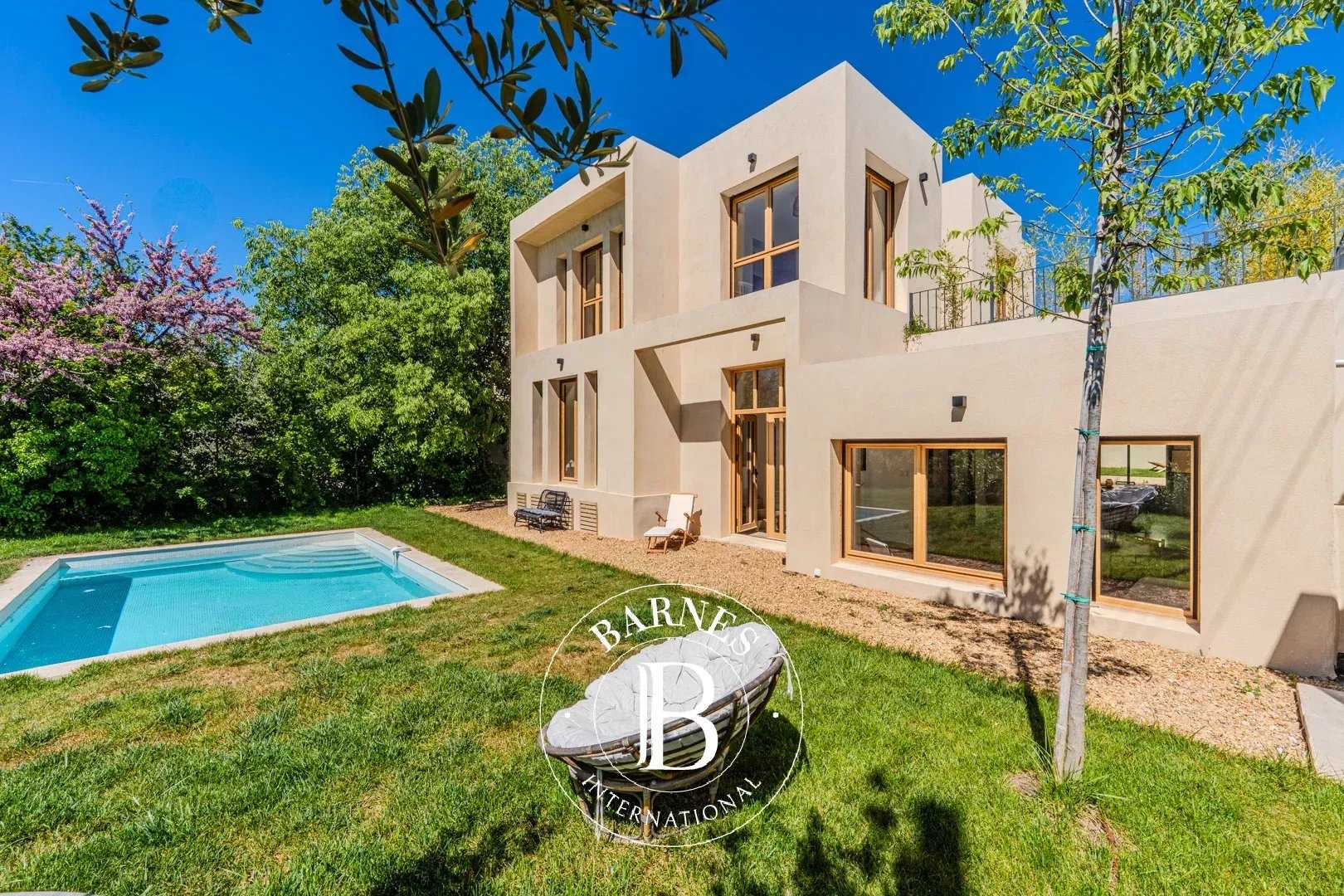 House Aix-en-Provence  -  ref 86900068 (picture 2)