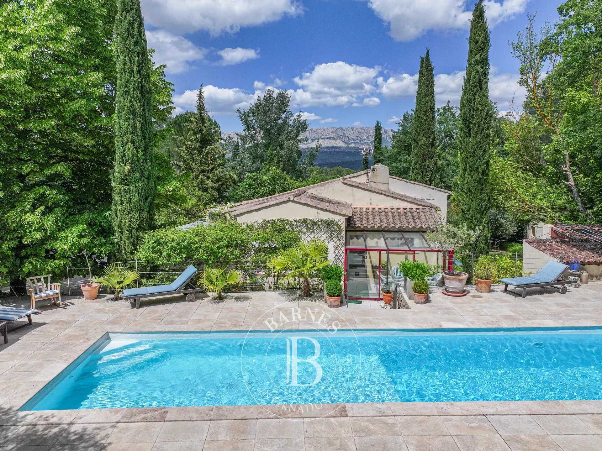 House Aix-en-Provence  -  ref 84819525 (picture 1)