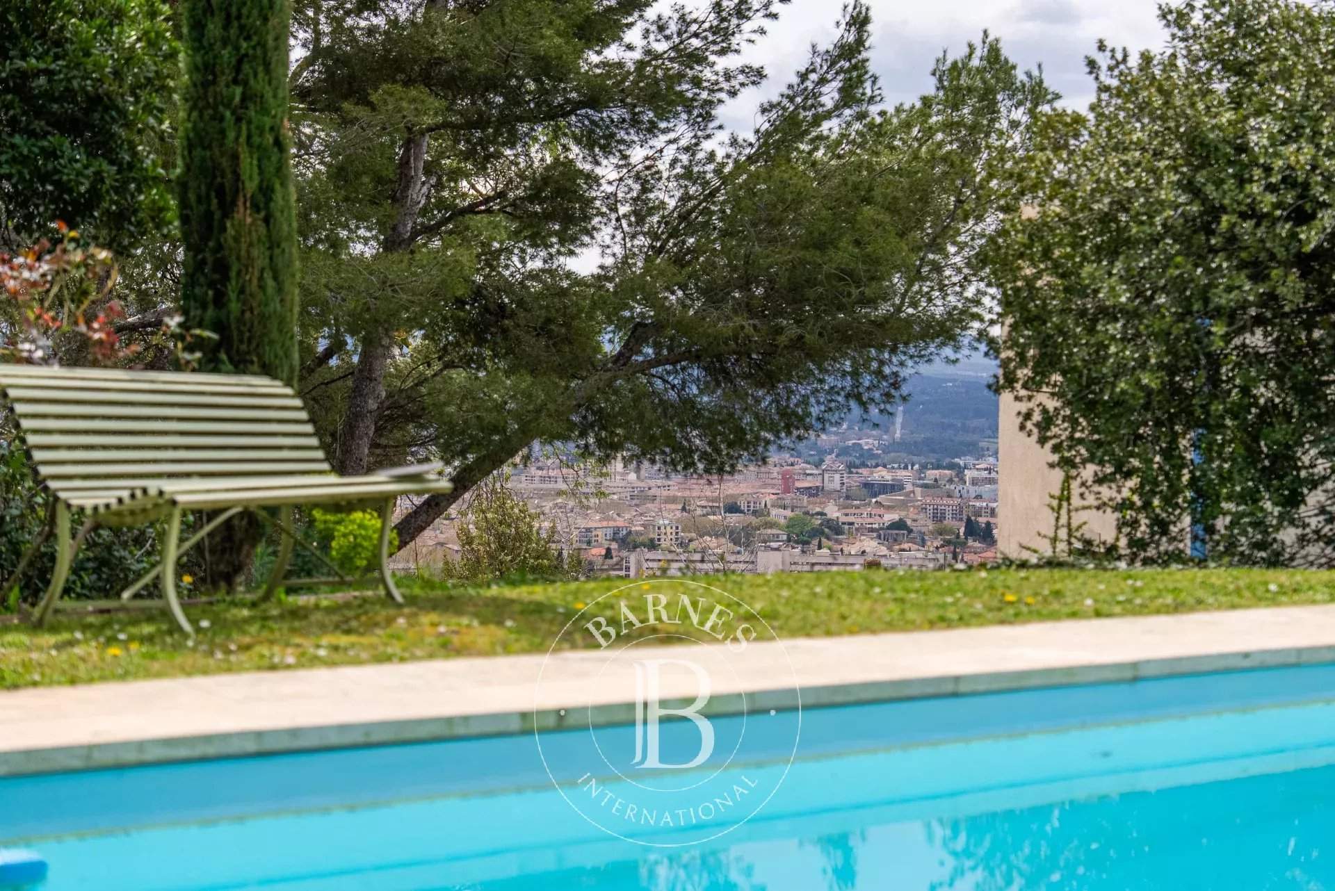 Aix-en-Provence  - House 4 Bedrooms - picture 19