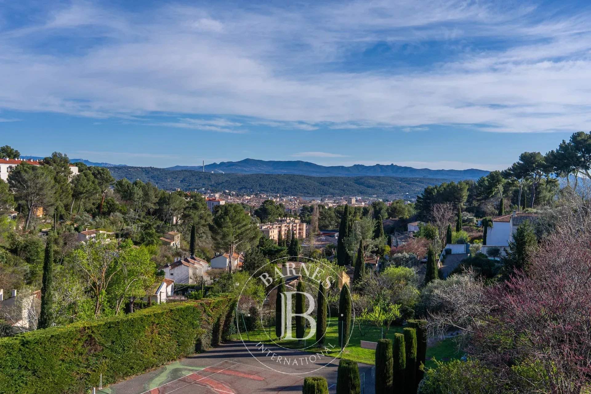 Aix-en-Provence  - Appartement 3 Pi&egrave;ces 2 Chambres - picture 11