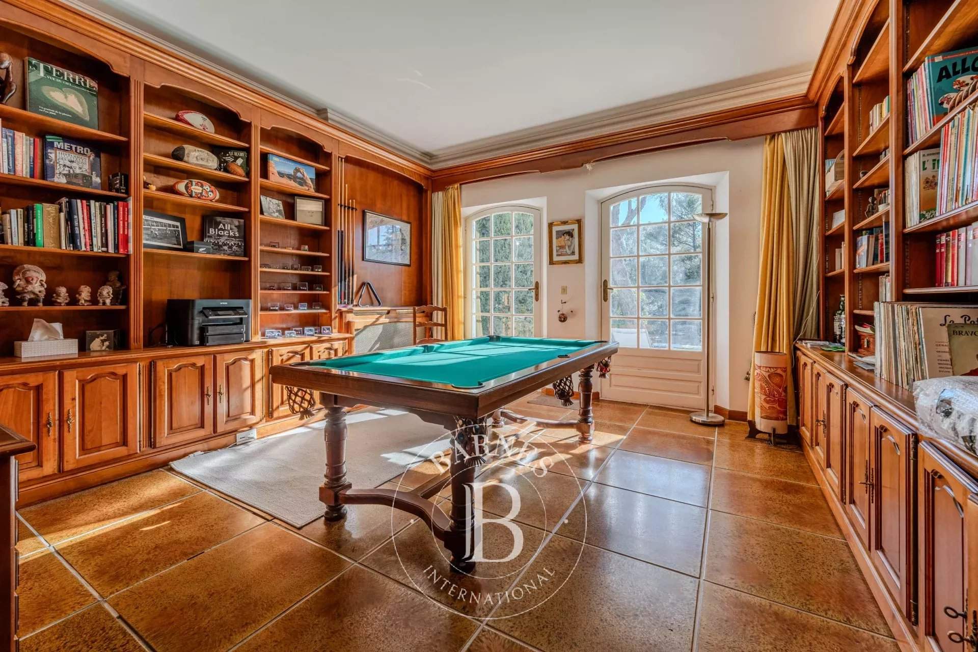 Aix-en-Provence  - Property 6 Bedrooms - picture 7