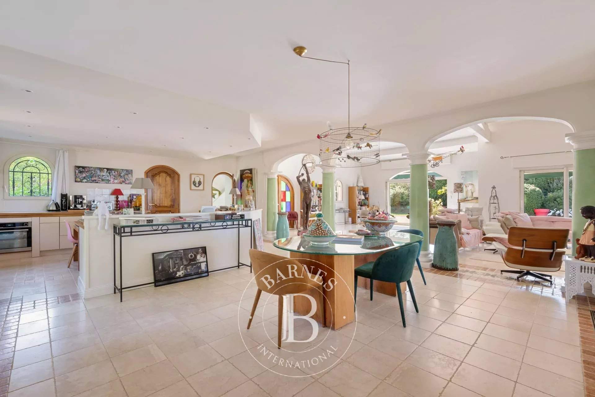 Aix-en-Provence  - Property 6 Bedrooms - picture 8