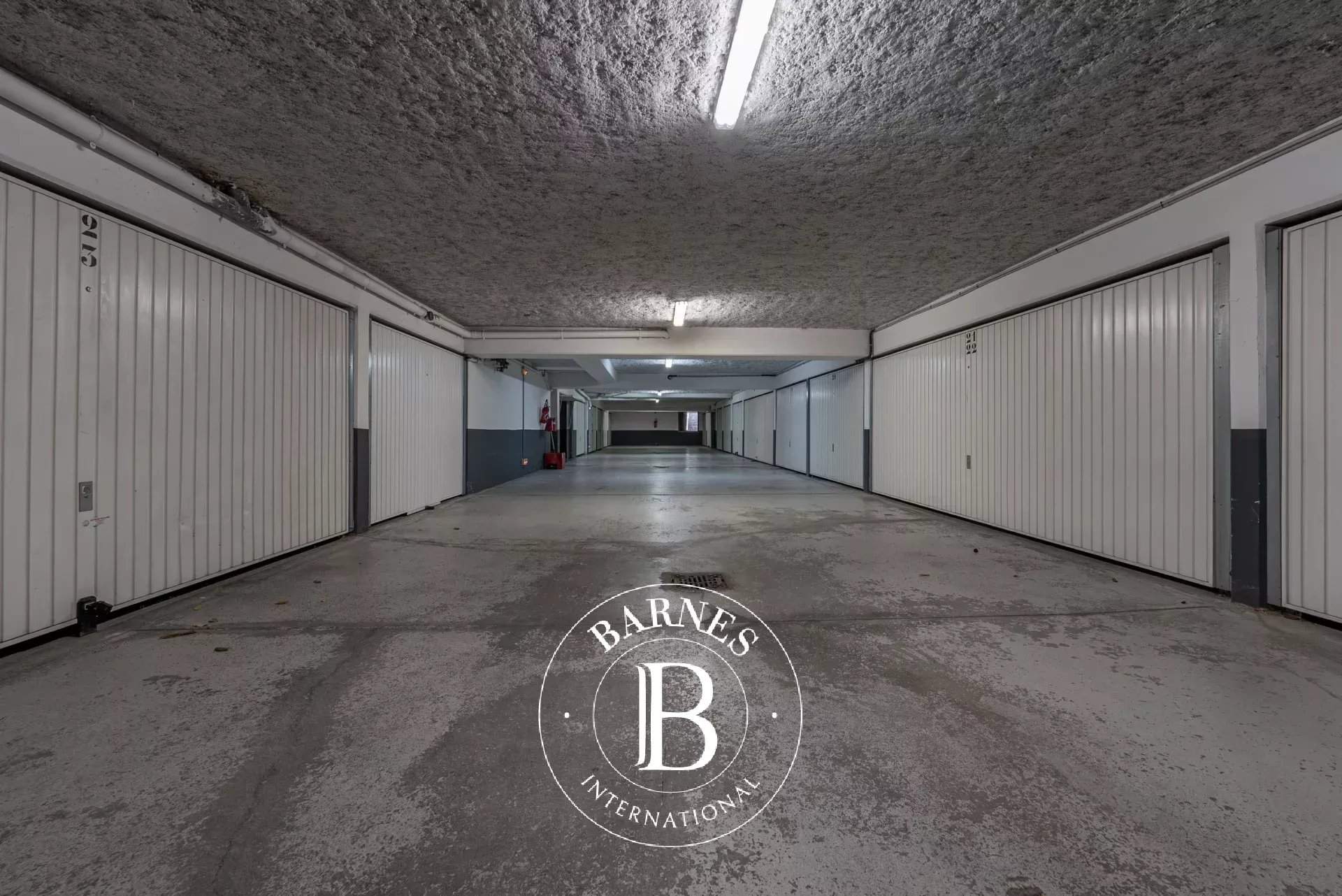 Aix-en-Provence  - Appartement 4 Pi&egrave;ces 2 Chambres - picture 17