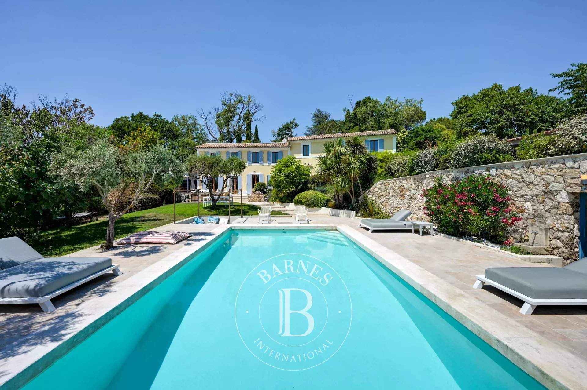 Aix-en-Provence  - House 6 Bedrooms - picture 17