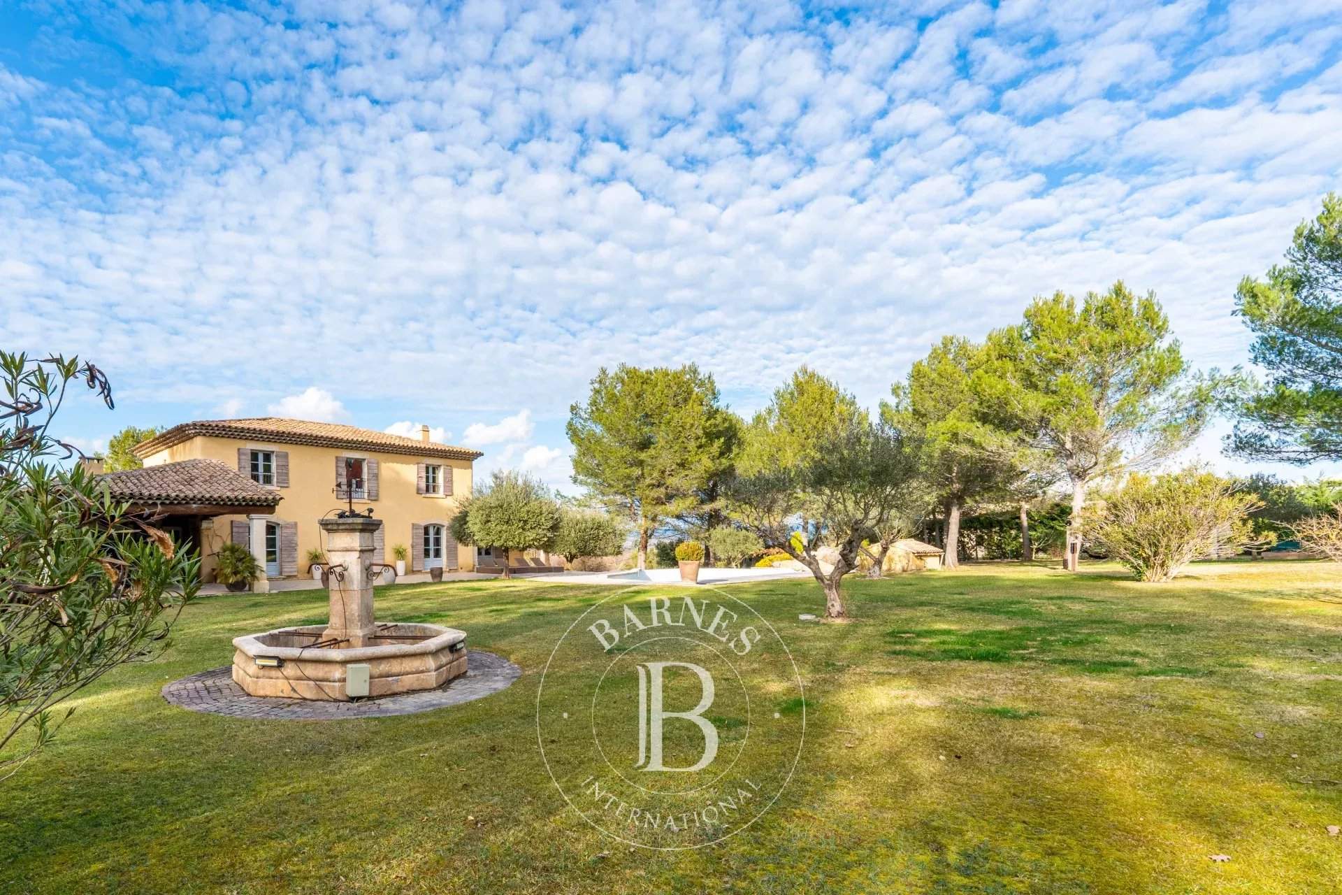 Aix-en-Provence  - House 4 Bedrooms - picture 17