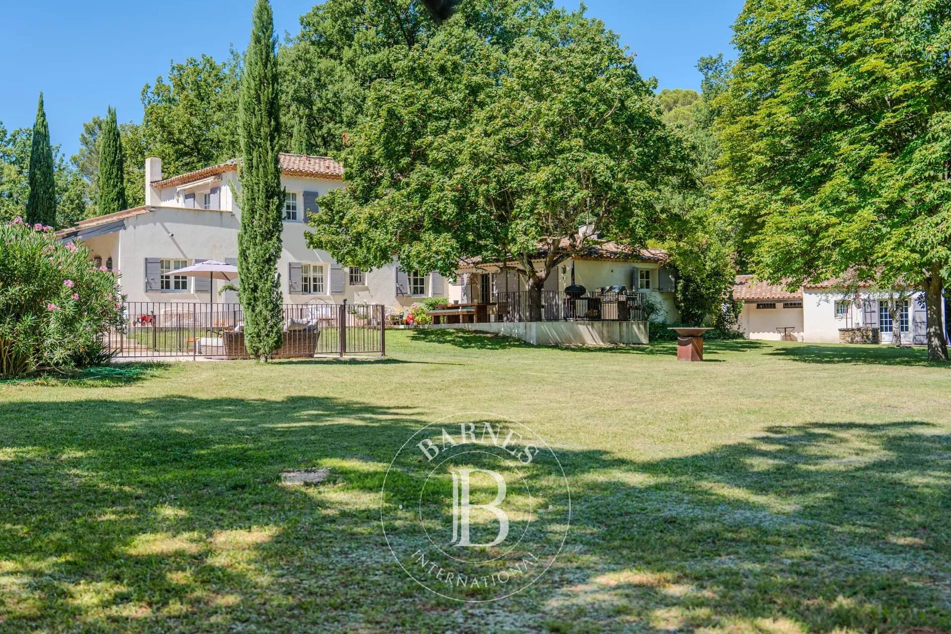 Aix-en-Provence  - Bastide 5 Bedrooms - picture 2