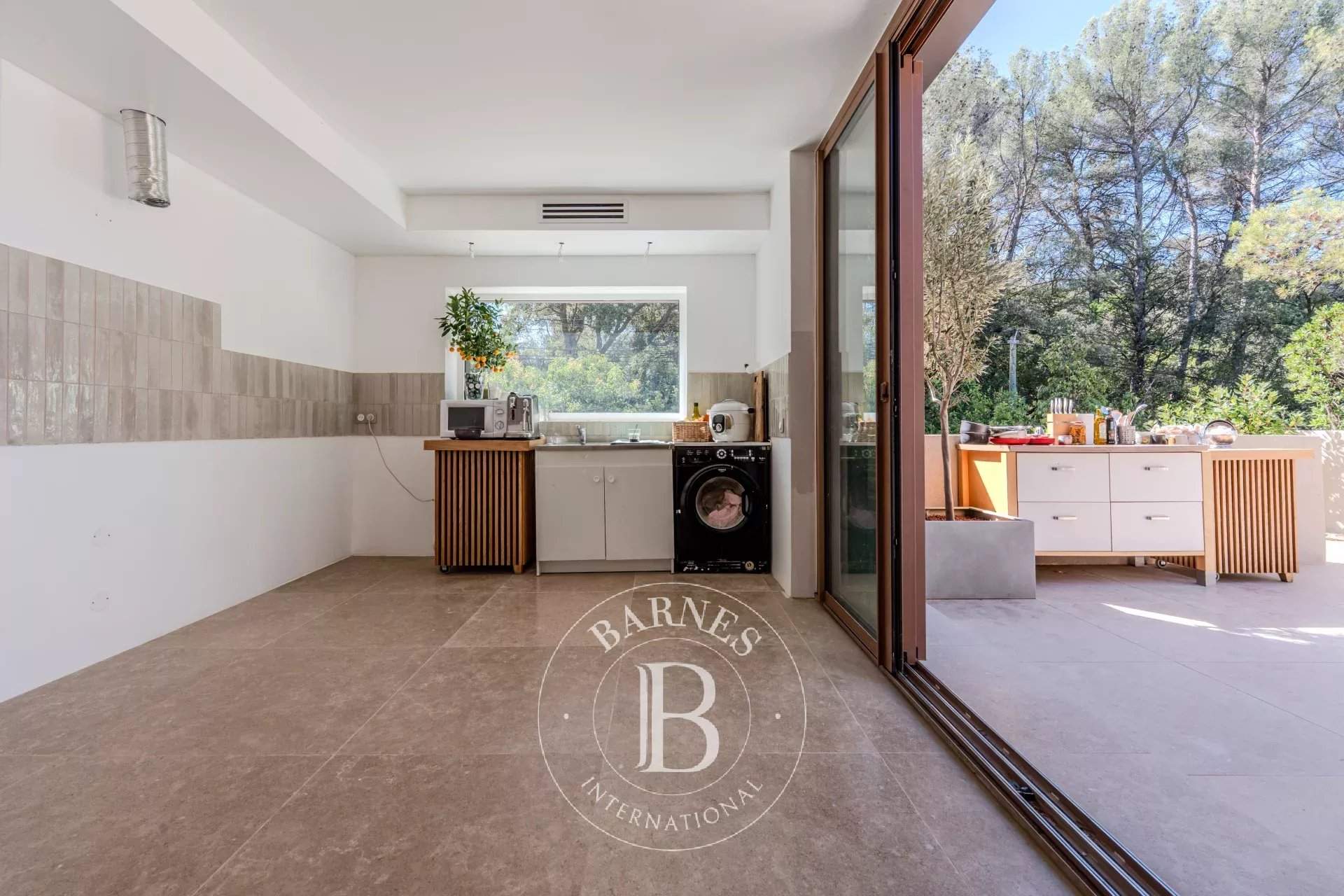 Aix-en-Provence  - House 4 Bedrooms - picture 10