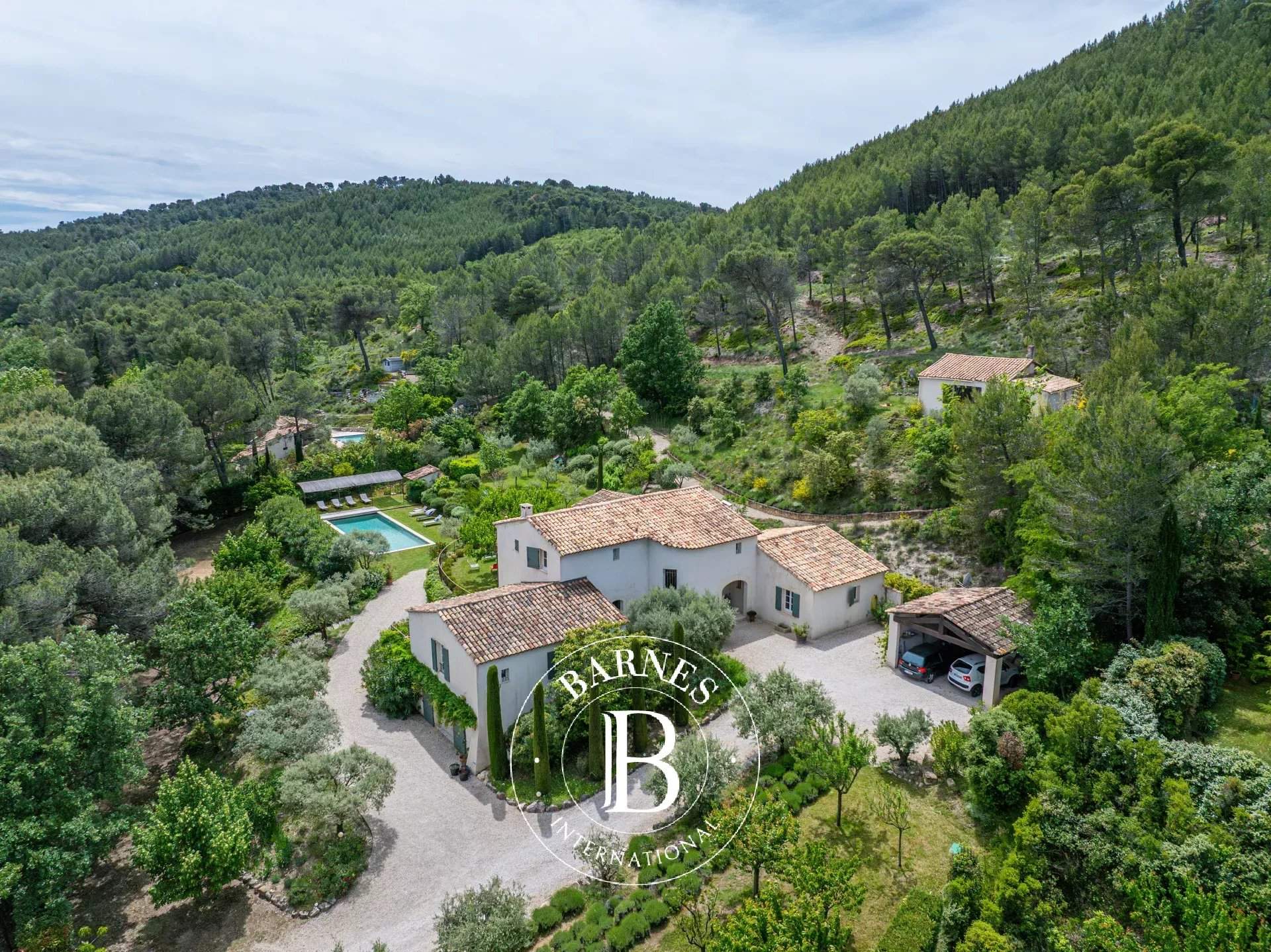 Aix-en-Provence  - House 6 Bedrooms - picture 1