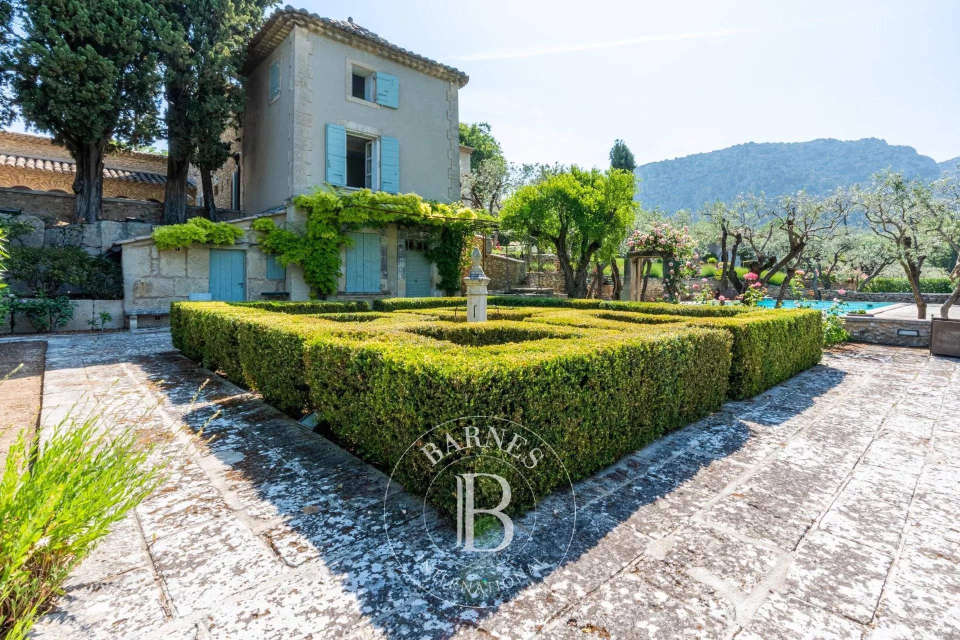 Robion  - Bastide 5 Bedrooms - picture 3
