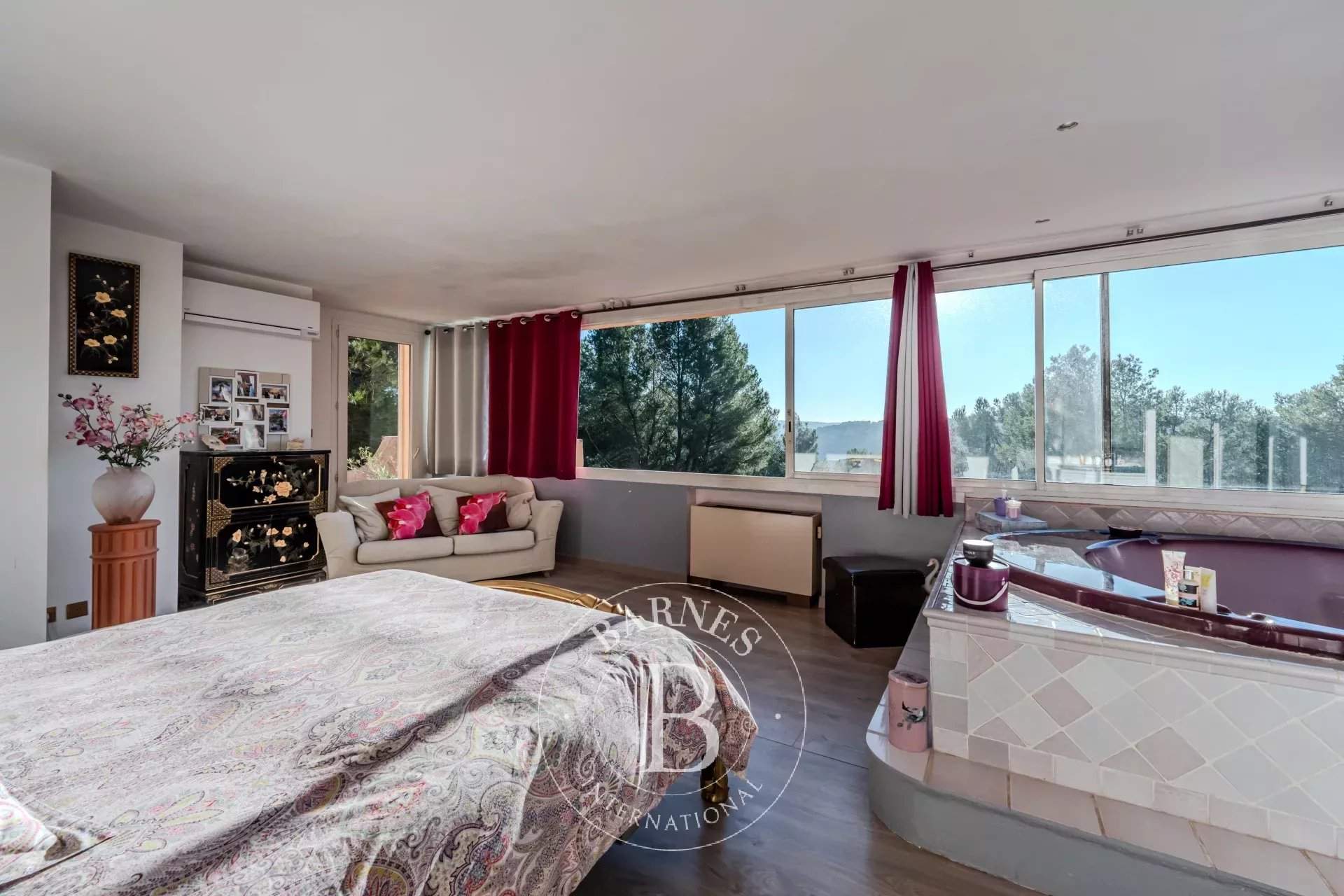 Aix-en-Provence  - House 6 Bedrooms - picture 14