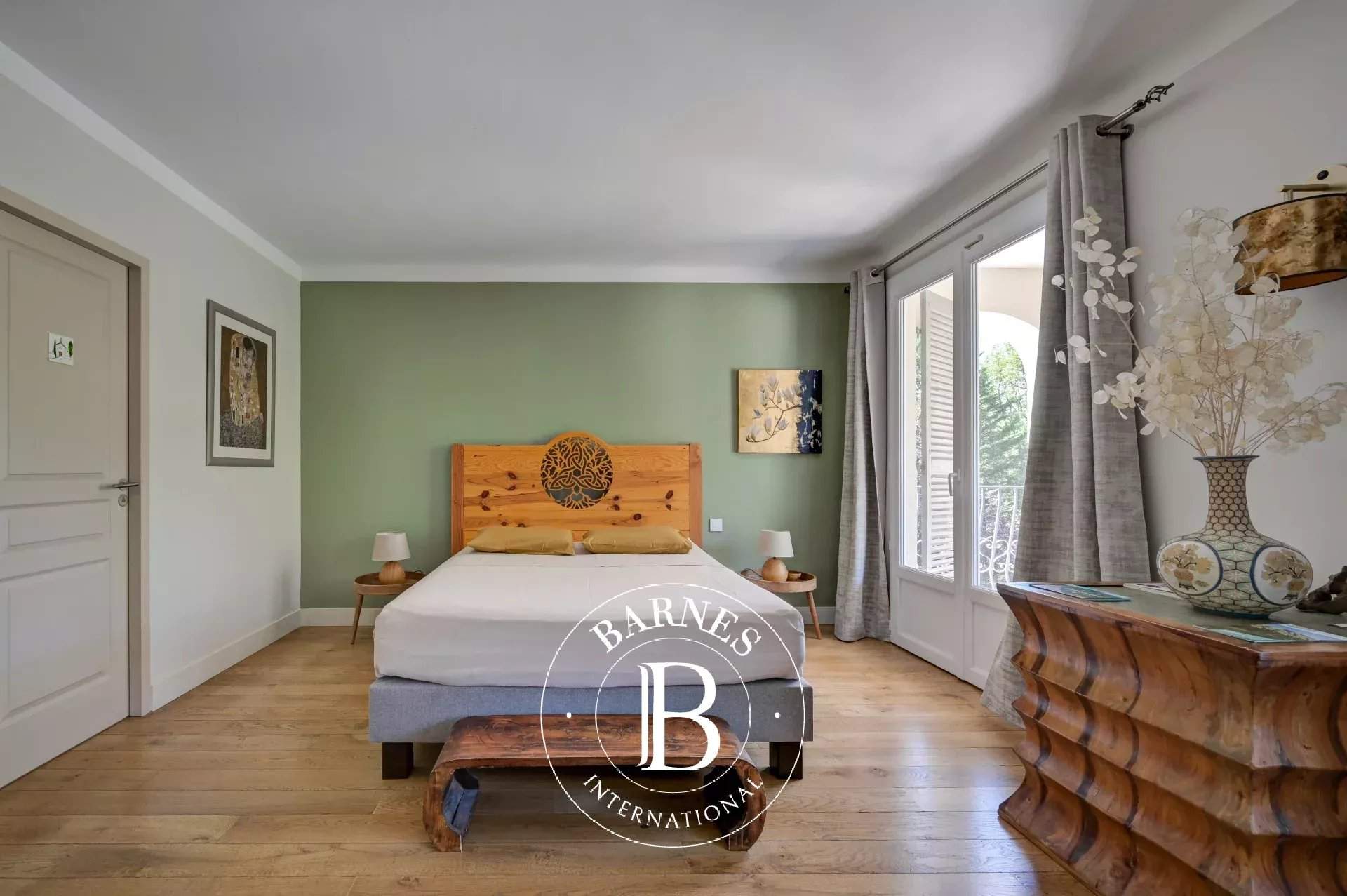 Saint-Marc-Jaumegarde  - House 7 Bedrooms - picture 11