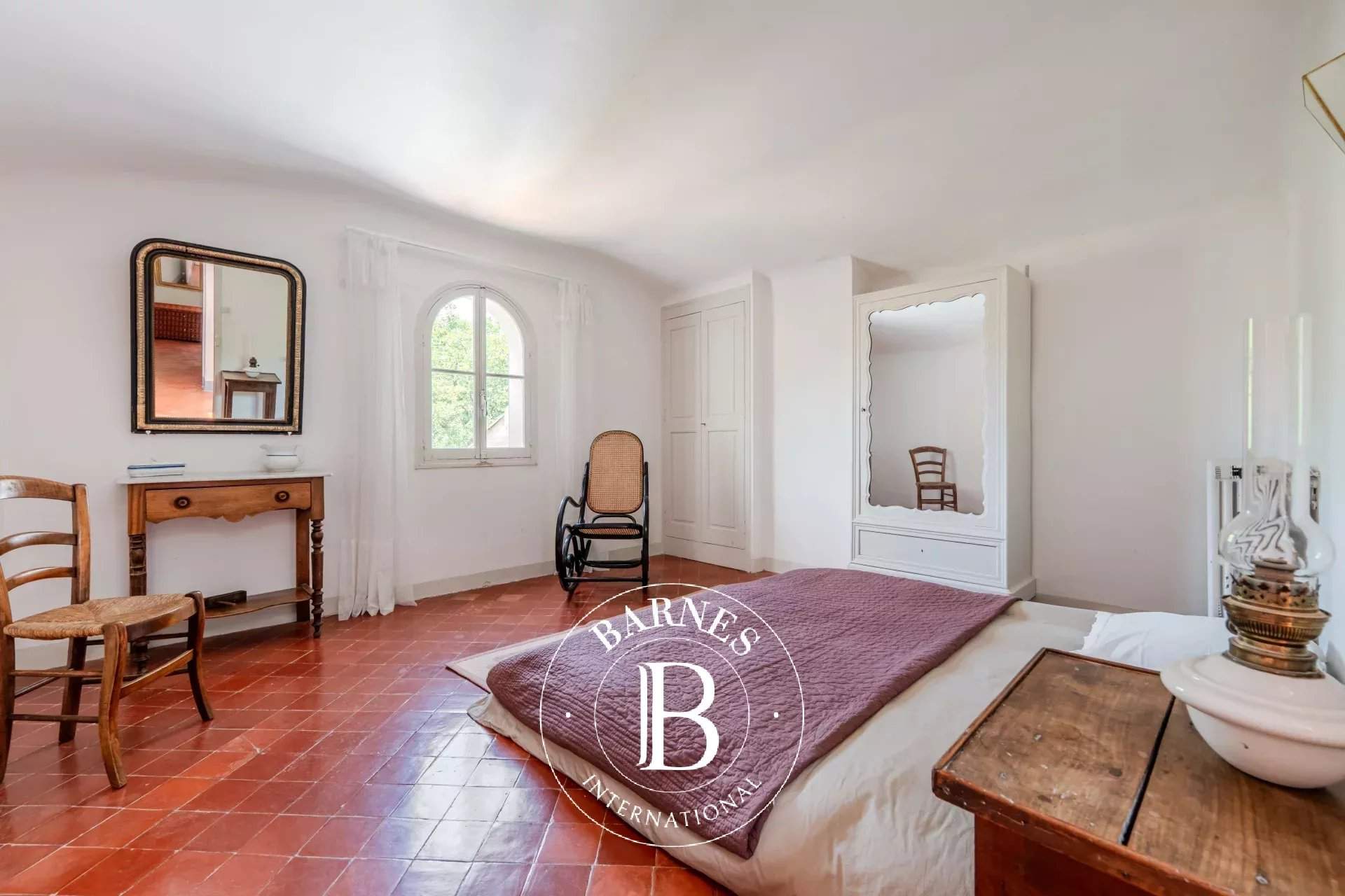 Pierrevert  - Bastide 8 Pi&egrave;ces 5 Chambres - picture 11