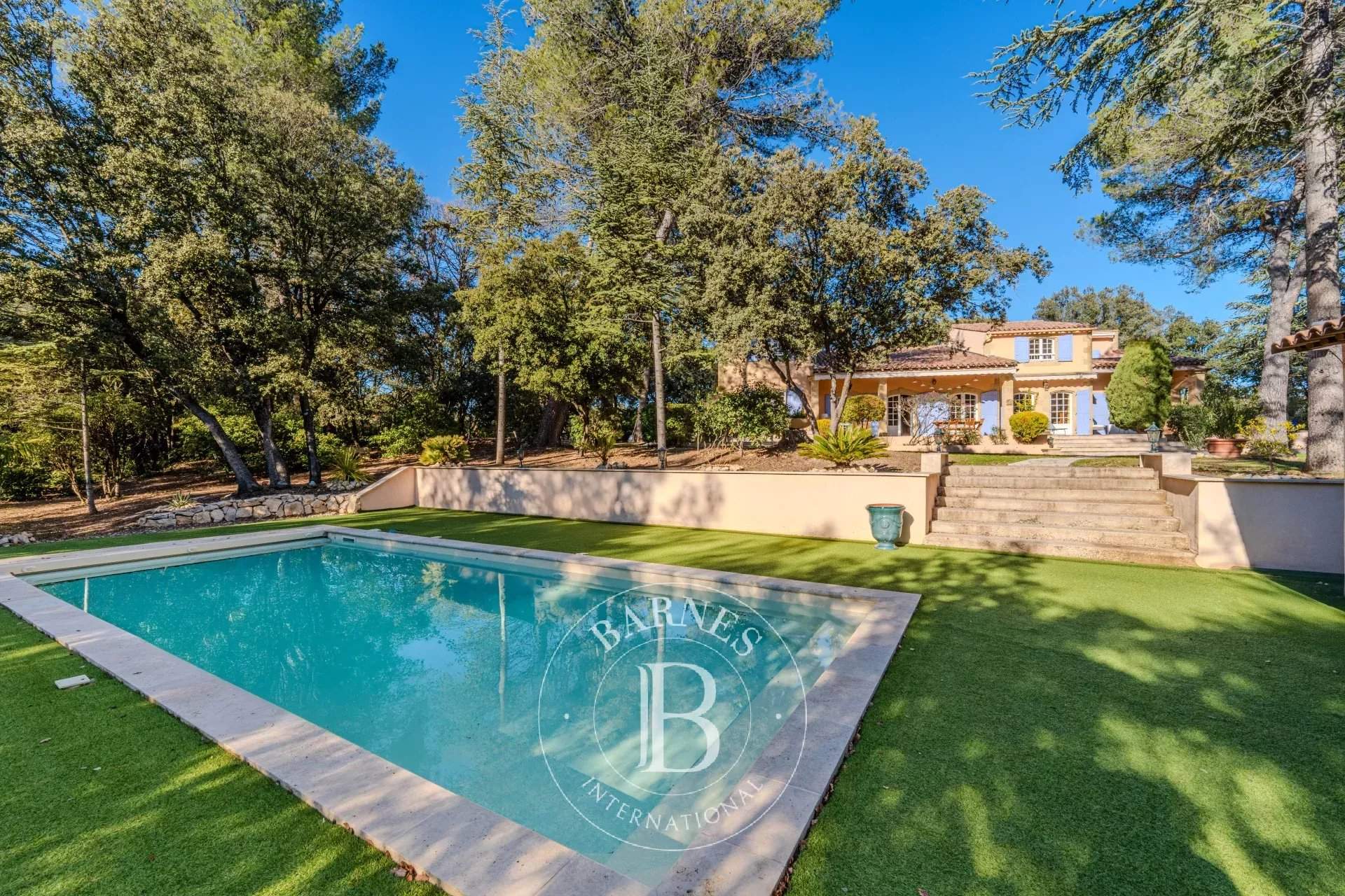 Aix-en-Provence  - Property 6 Bedrooms - picture 16