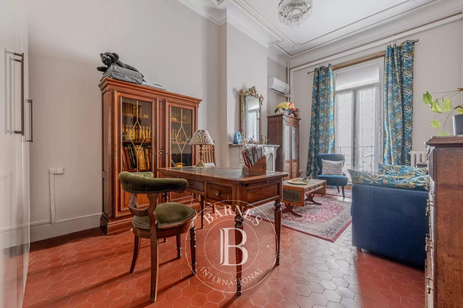 Salon-de-Provence  - Apartment 3 Bedrooms - picture 8