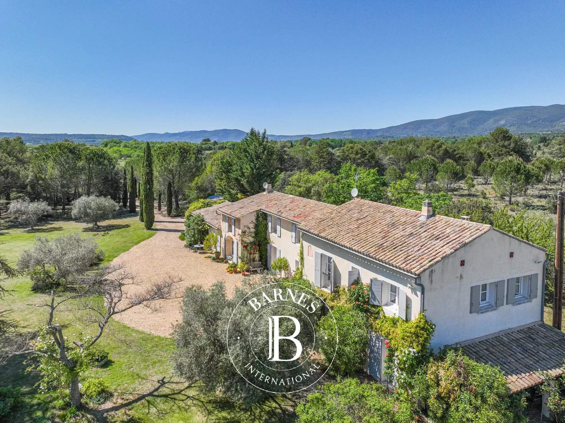 Aix-en-Provence  - House 5 Bedrooms - picture 7