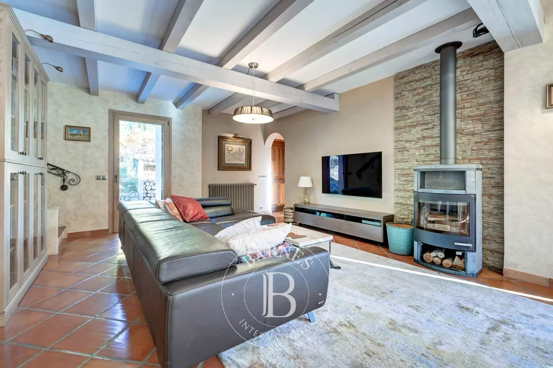 Aix-en-Provence  - Maison 8 Pi&egrave;ces 6 Chambres - picture 5