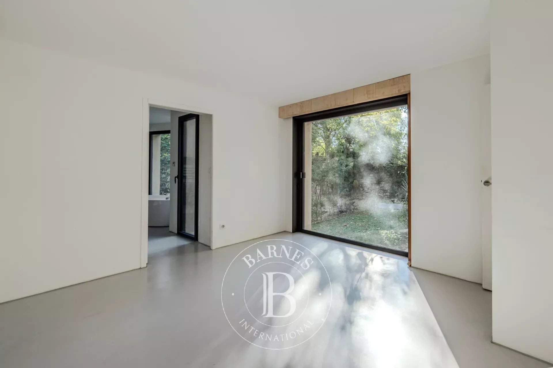 Aix-en-Provence  - Maison 7 Pièces 4 Chambres - picture 8