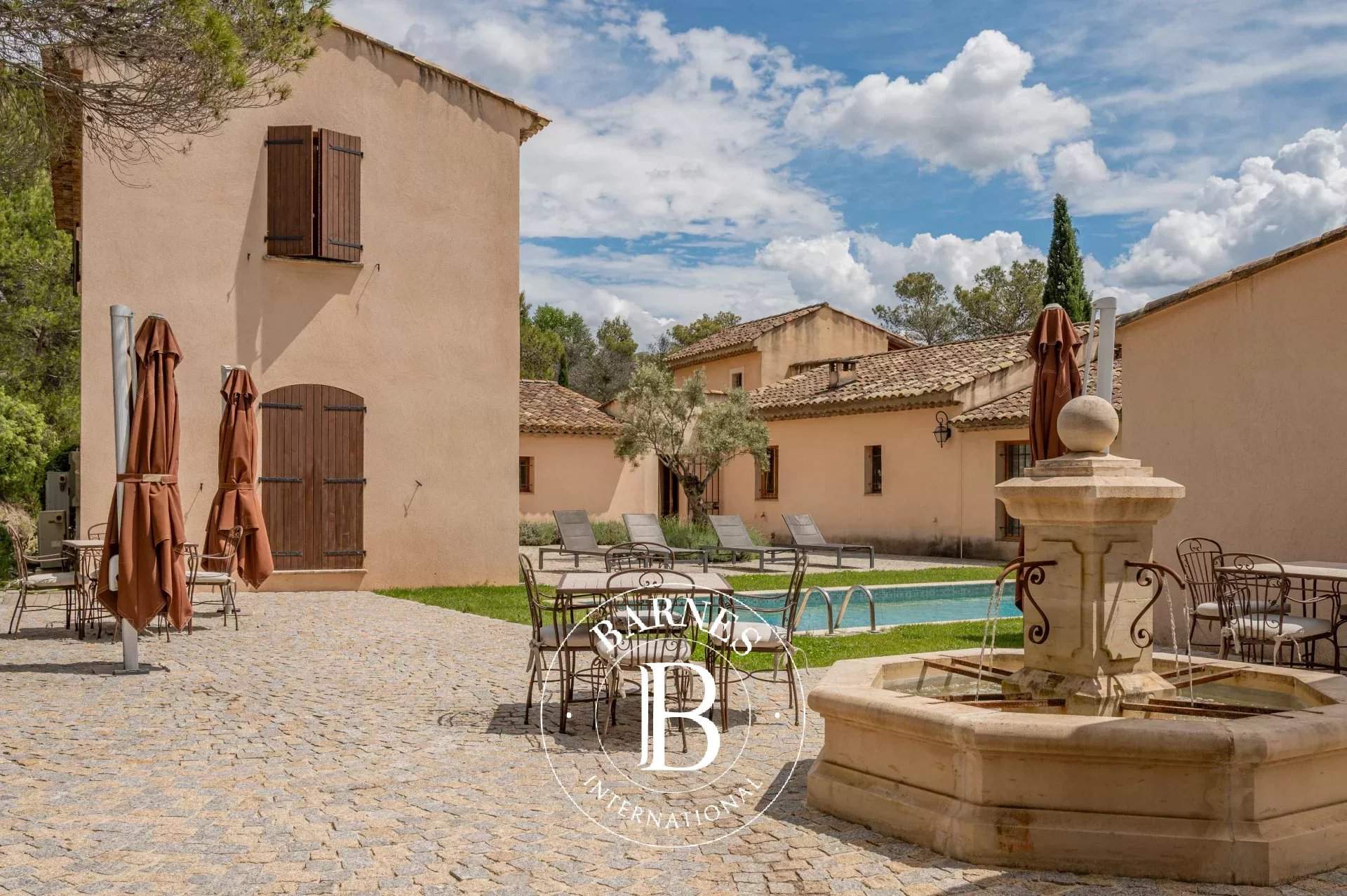 Aix-en-Provence  - House 8 Bedrooms - picture 19