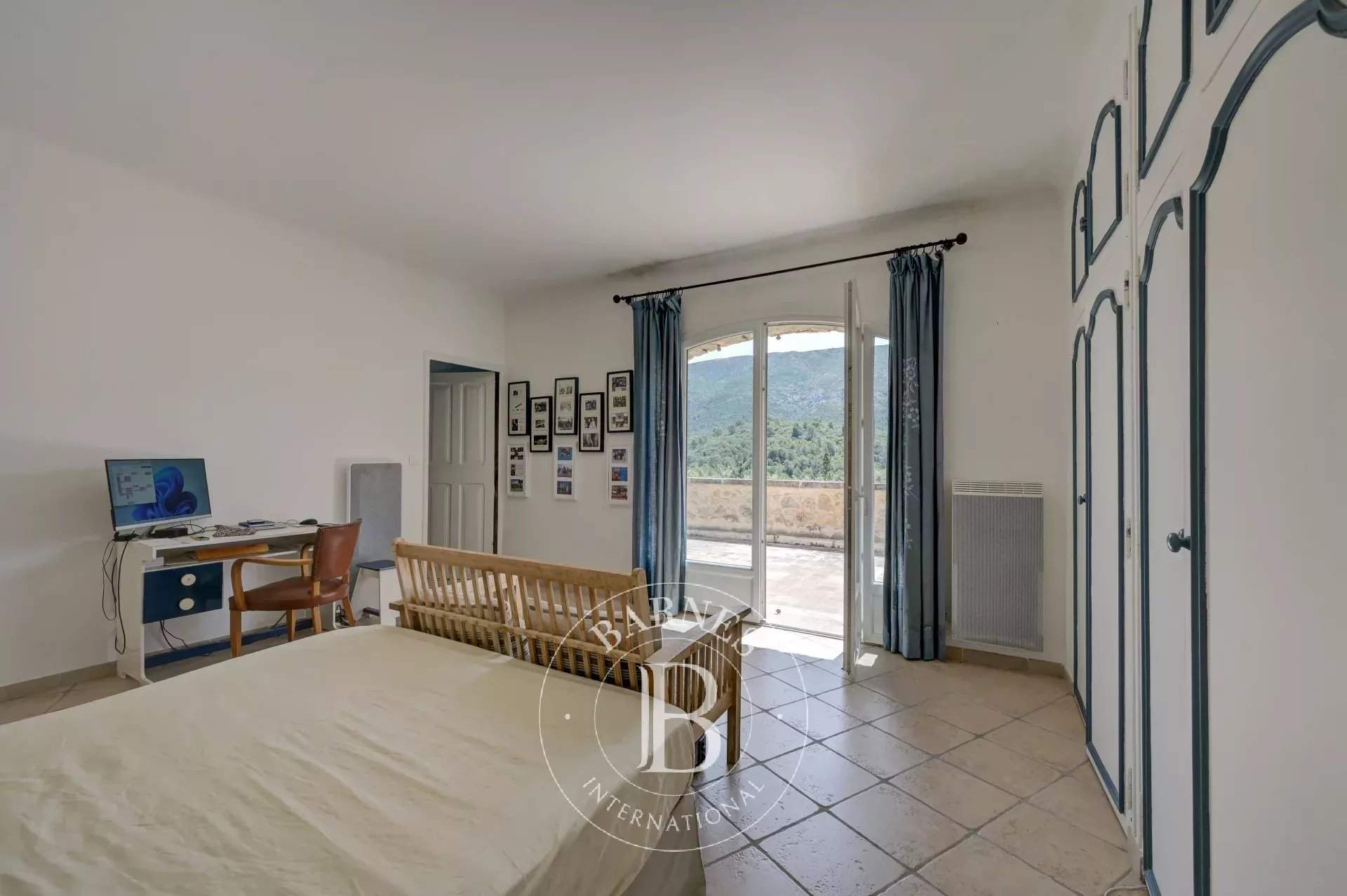 Aix-en-Provence  - House 6 Bedrooms - picture 19