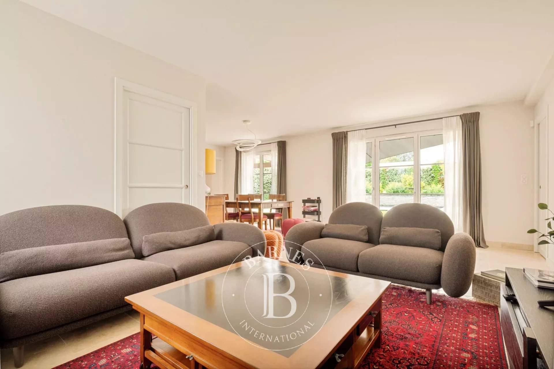 Aix-en-Provence  - Maison 7 Pi&egrave;ces 4 Chambres - picture 7