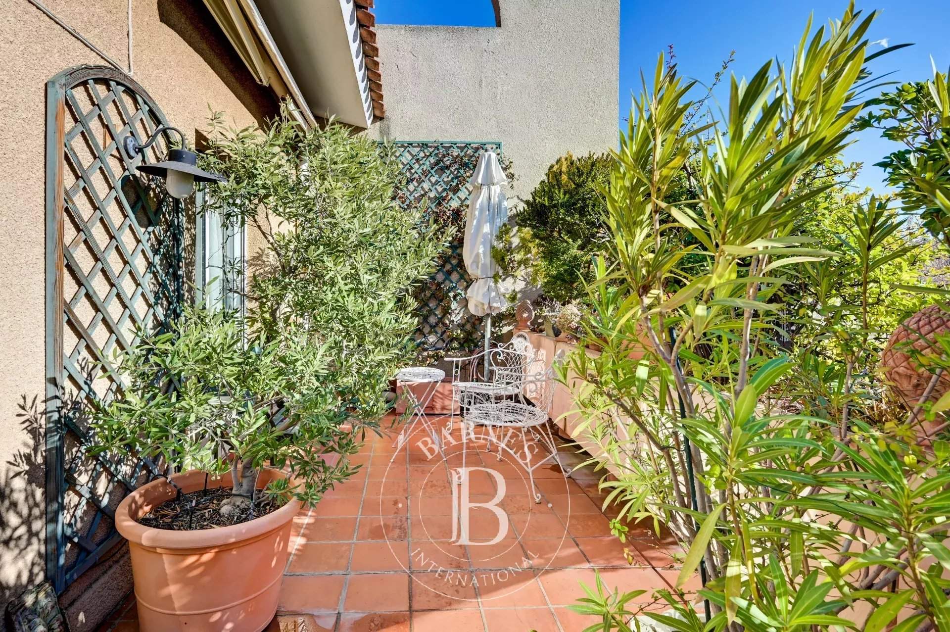 Aix-en-Provence  - Apartment 2 Bedrooms - picture 8