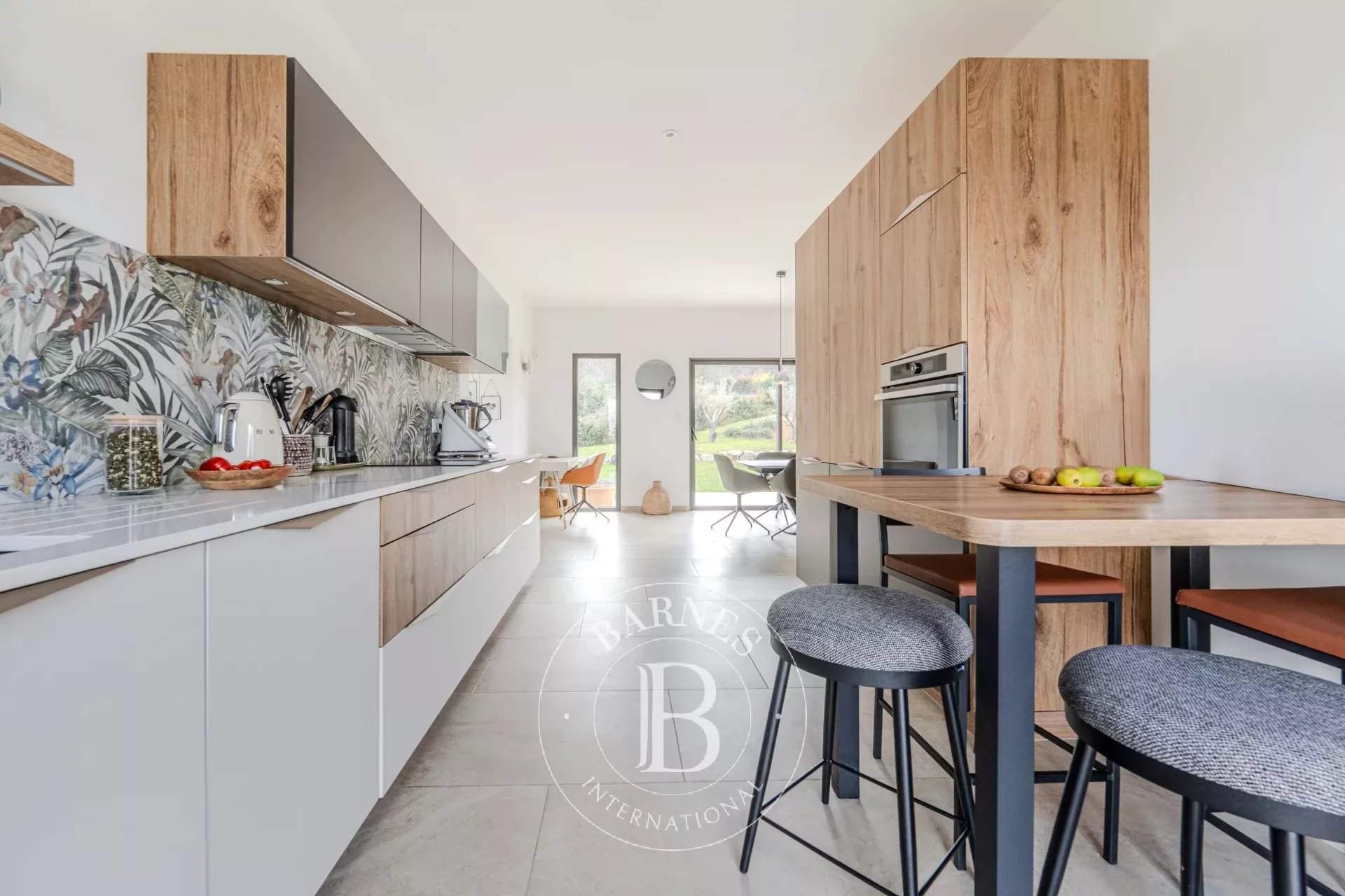 Aix-en-Provence  - House 3 Bedrooms - picture 12