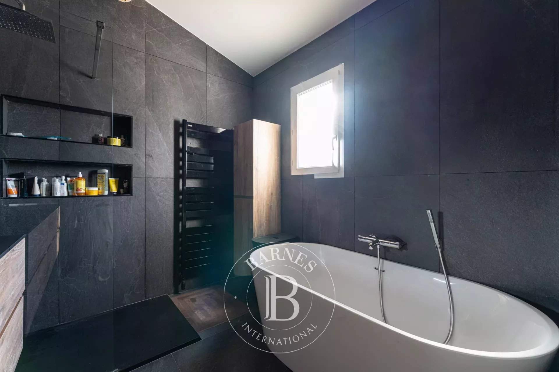 Cabriès  - Maison 6 Pi&egrave;ces 4 Chambres - picture 14