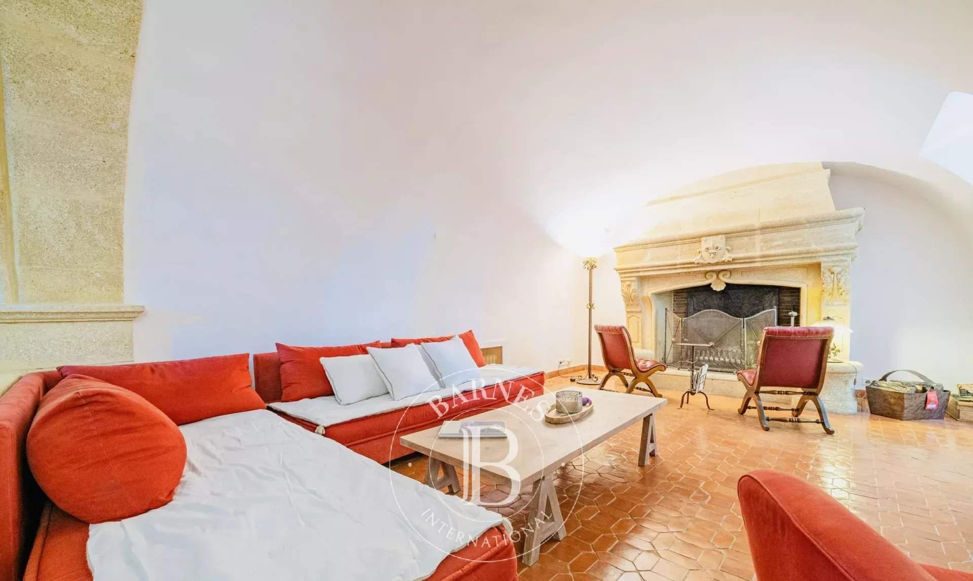 Aix-en-Provence  - Maison 7 Pi&egrave;ces 5 Chambres - picture 12