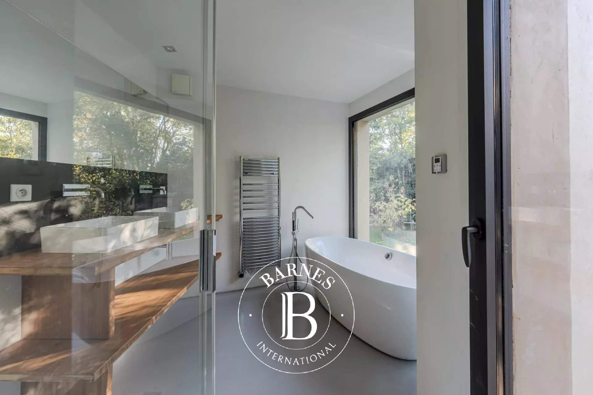 Salon-de-Provence  - House 4 Bedrooms - picture 13