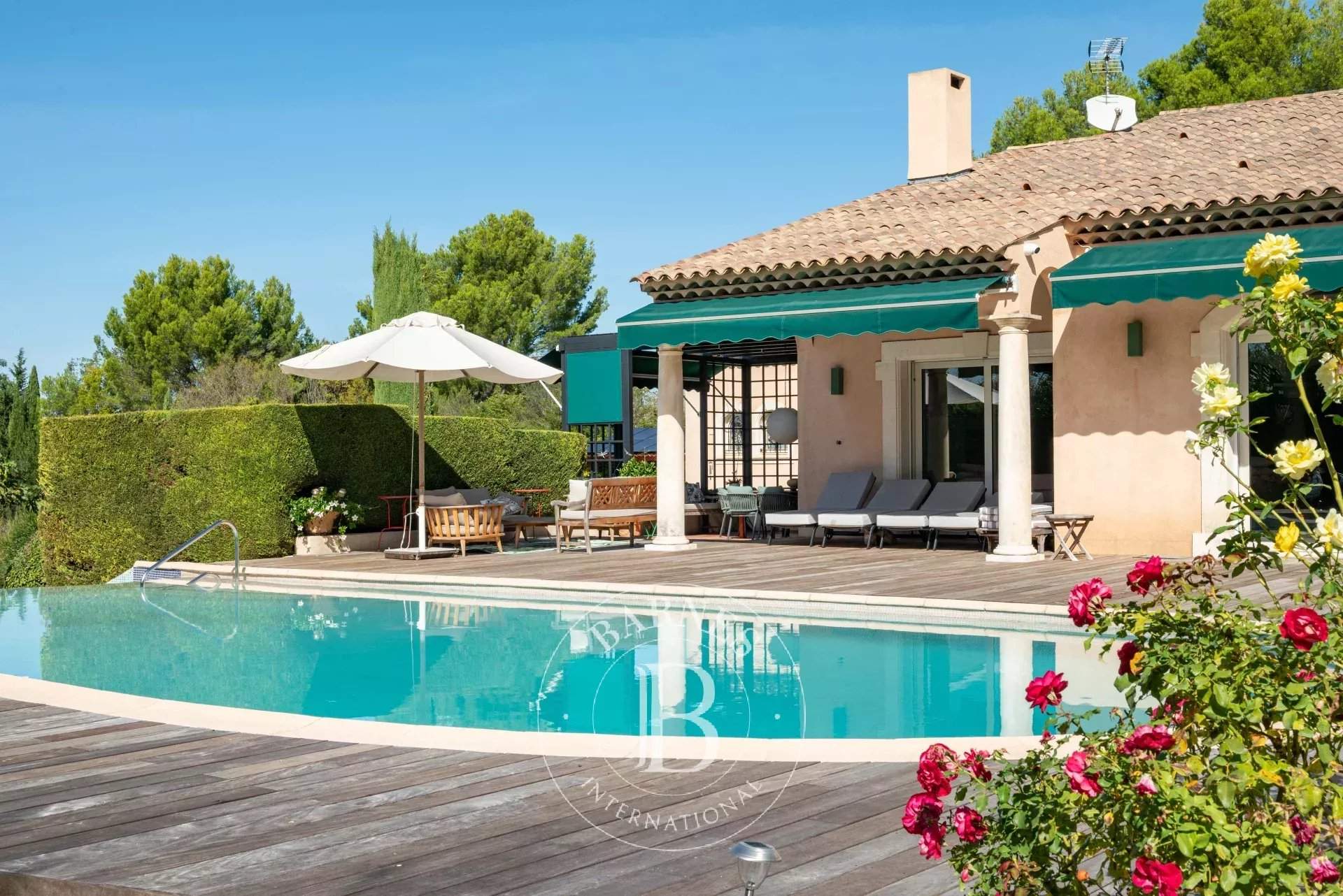 Aix-en-Provence  - Property 6 Bedrooms - picture 2