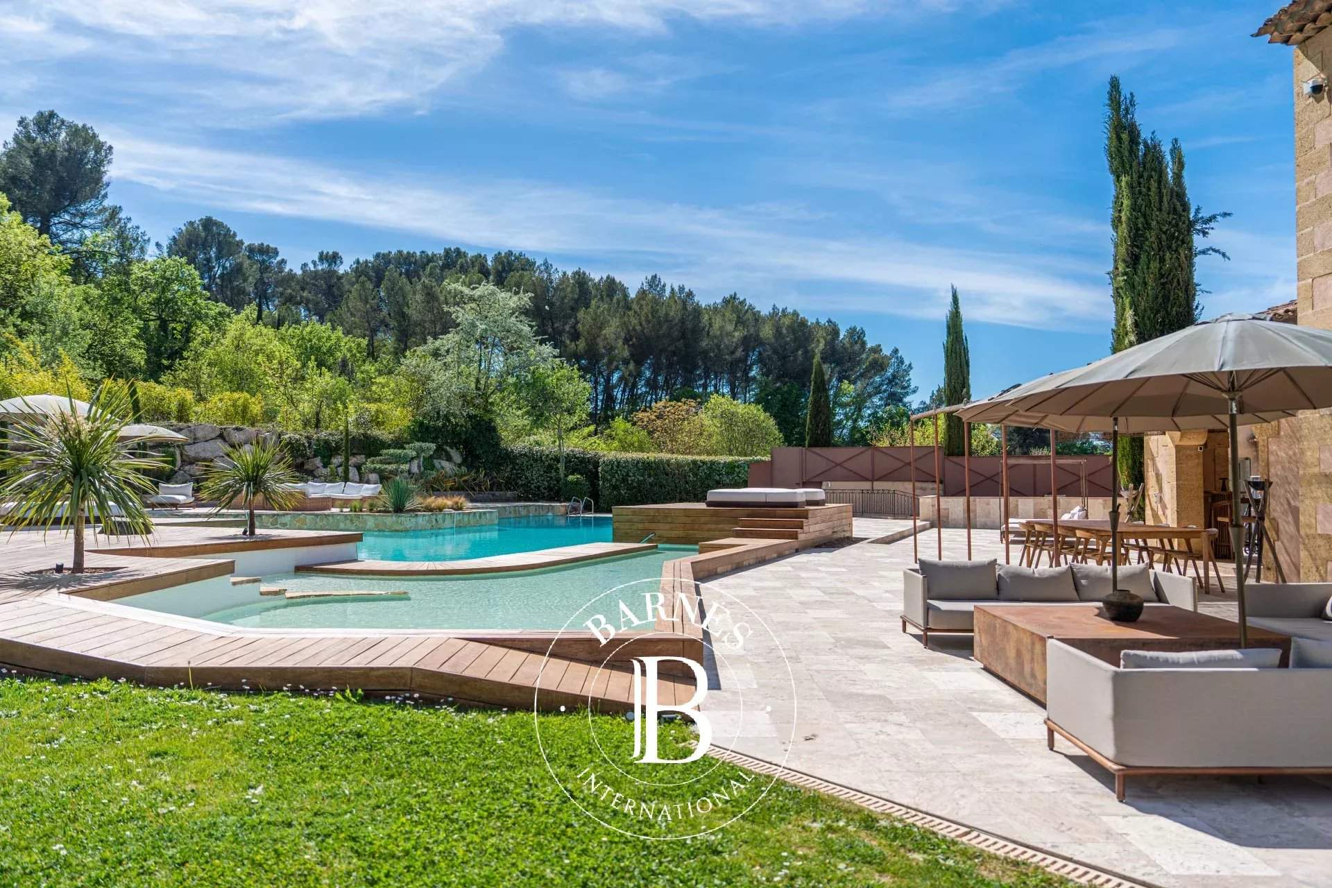 Aix-en-Provence  - Mas 12 Pi&egrave;ces 8 Chambres - picture 9