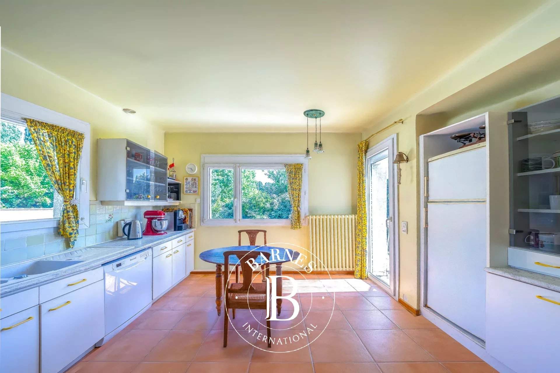 Aix-en-Provence  - House 8 Bedrooms - picture 11