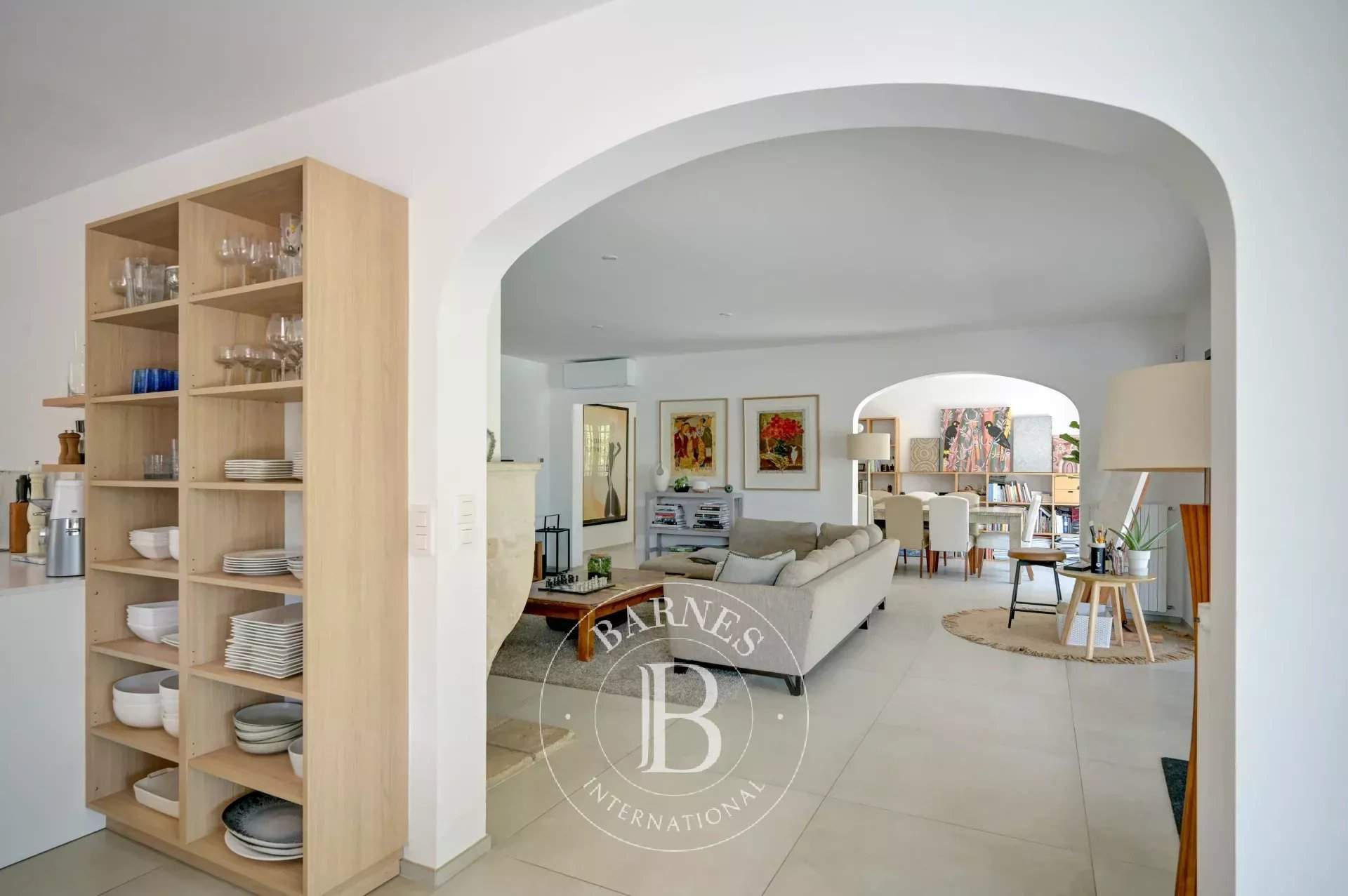 Aix-en-Provence  - Maison 7 Pièces 5 Chambres - picture 8