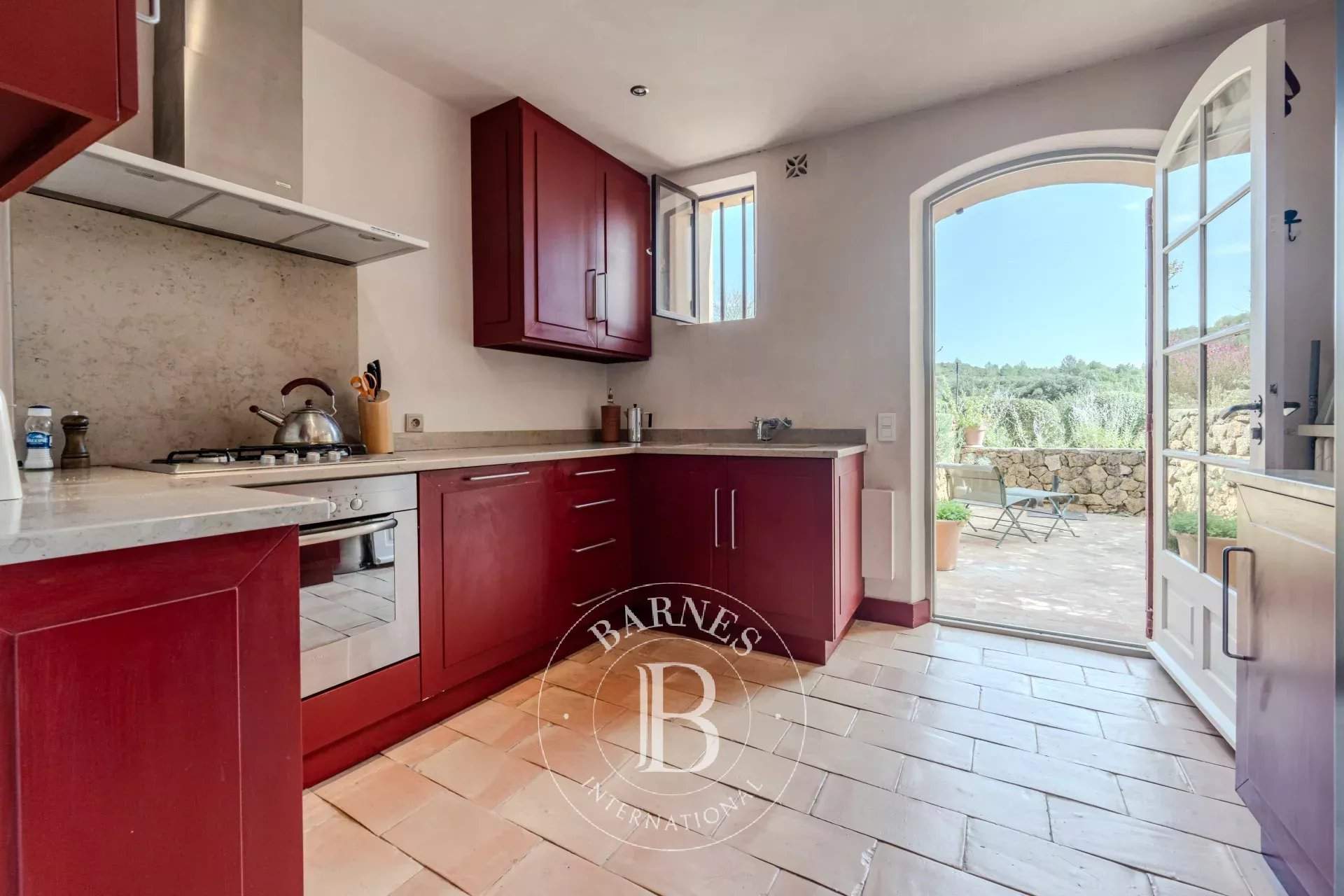 Aix-en-Provence  - Maison 6 Pièces 3 Chambres - picture 10