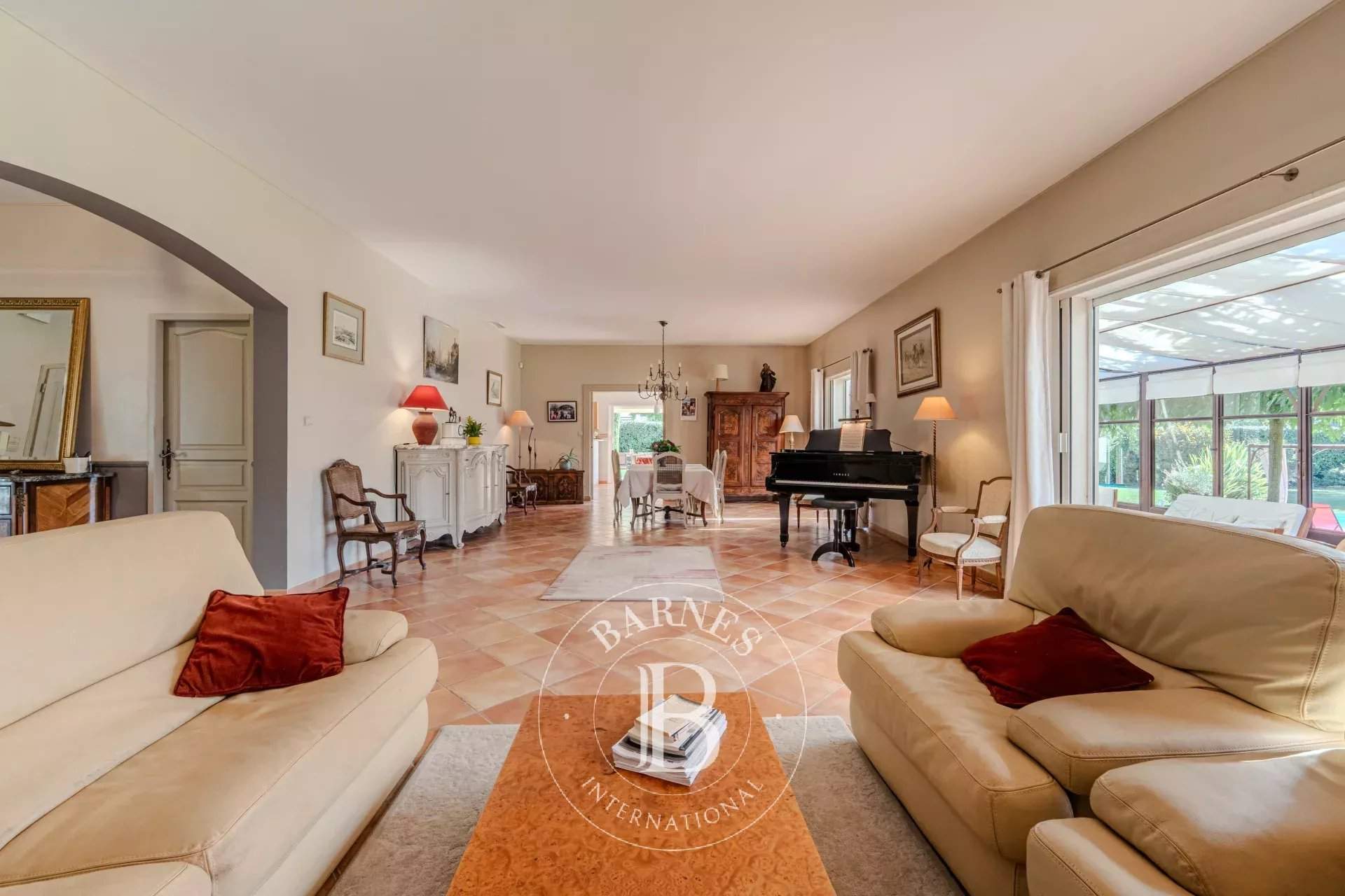 Aix-en-Provence  - House 6 Bedrooms - picture 10