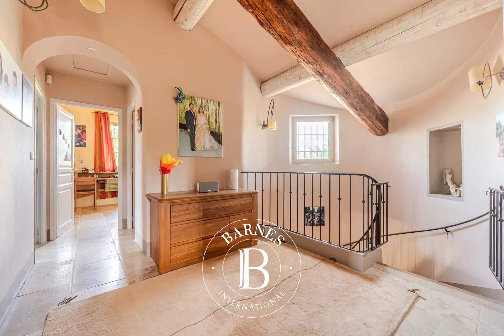 Aix-en-Provence  - Maison 7 Pi&egrave;ces 5 Chambres - picture 8