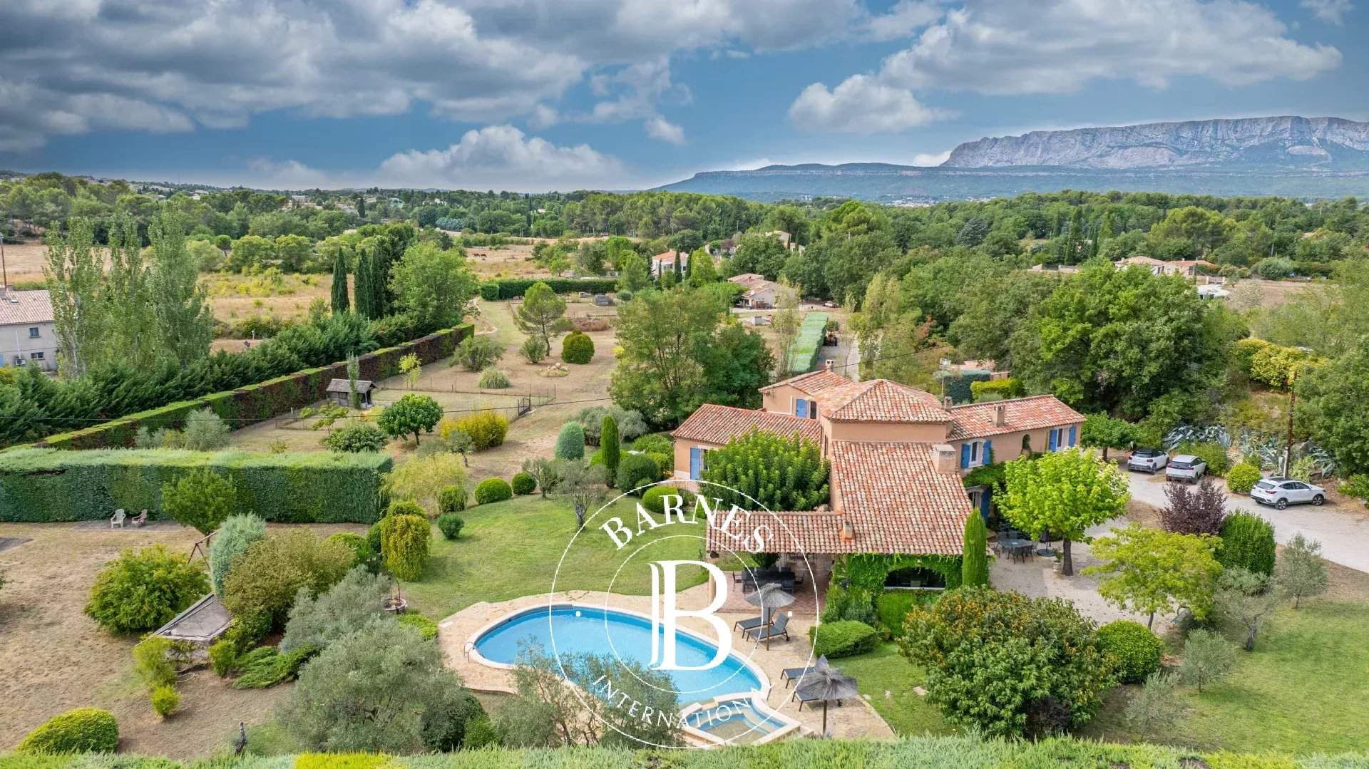 Aix-en-Provence  - House 5 Bedrooms - picture 4
