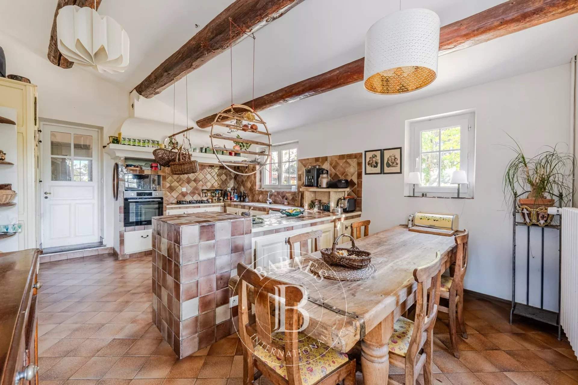 Aix-en-Provence  - Property 8 Bedrooms - picture 11