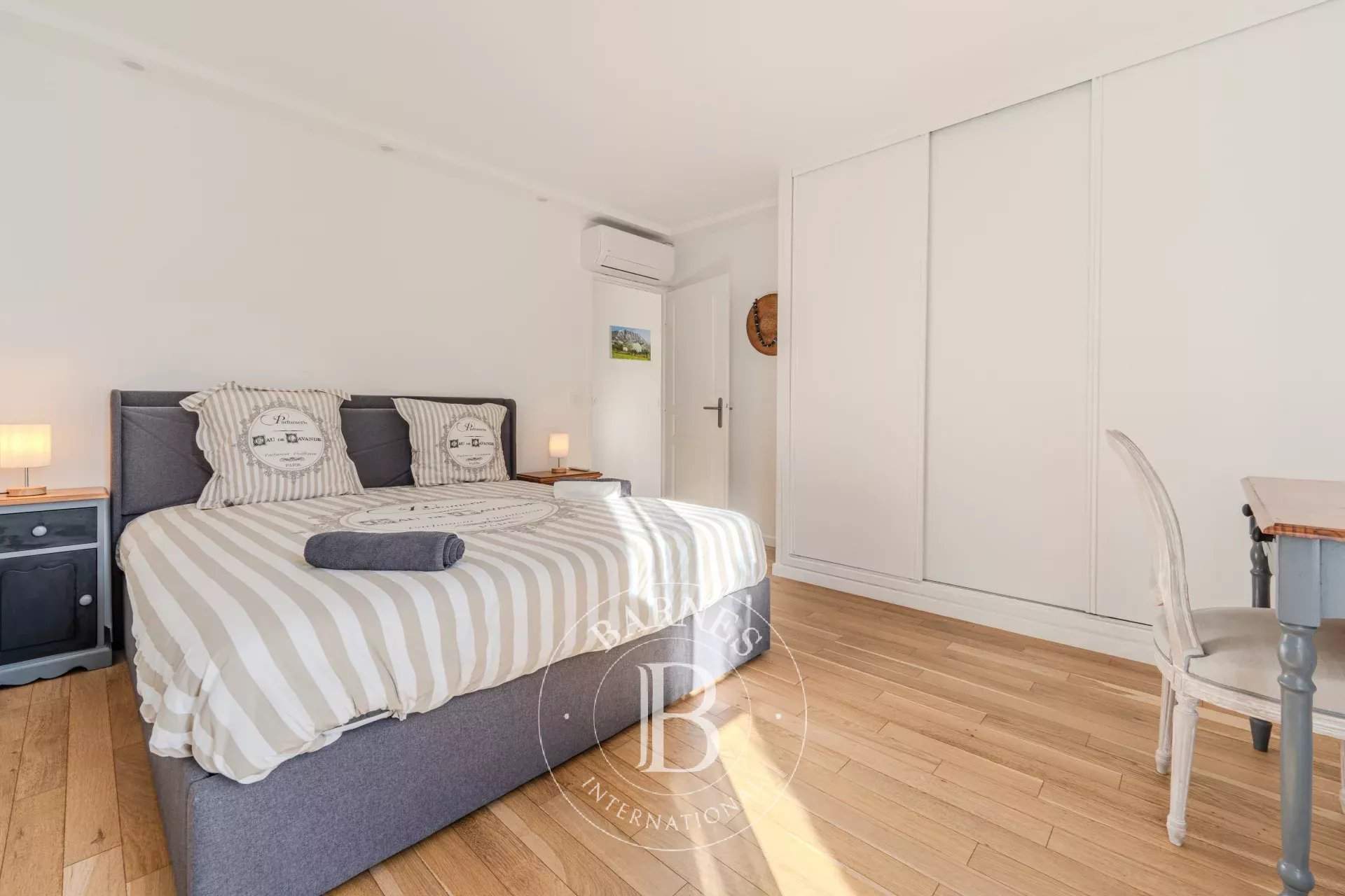 Aix-en-Provence  - Appartement 3 Pi&egrave;ces 2 Chambres - picture 9