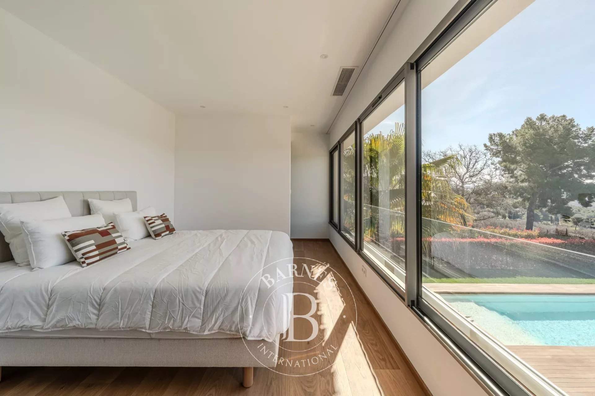 Aix-en-Provence  - House 4 Bedrooms - picture 10