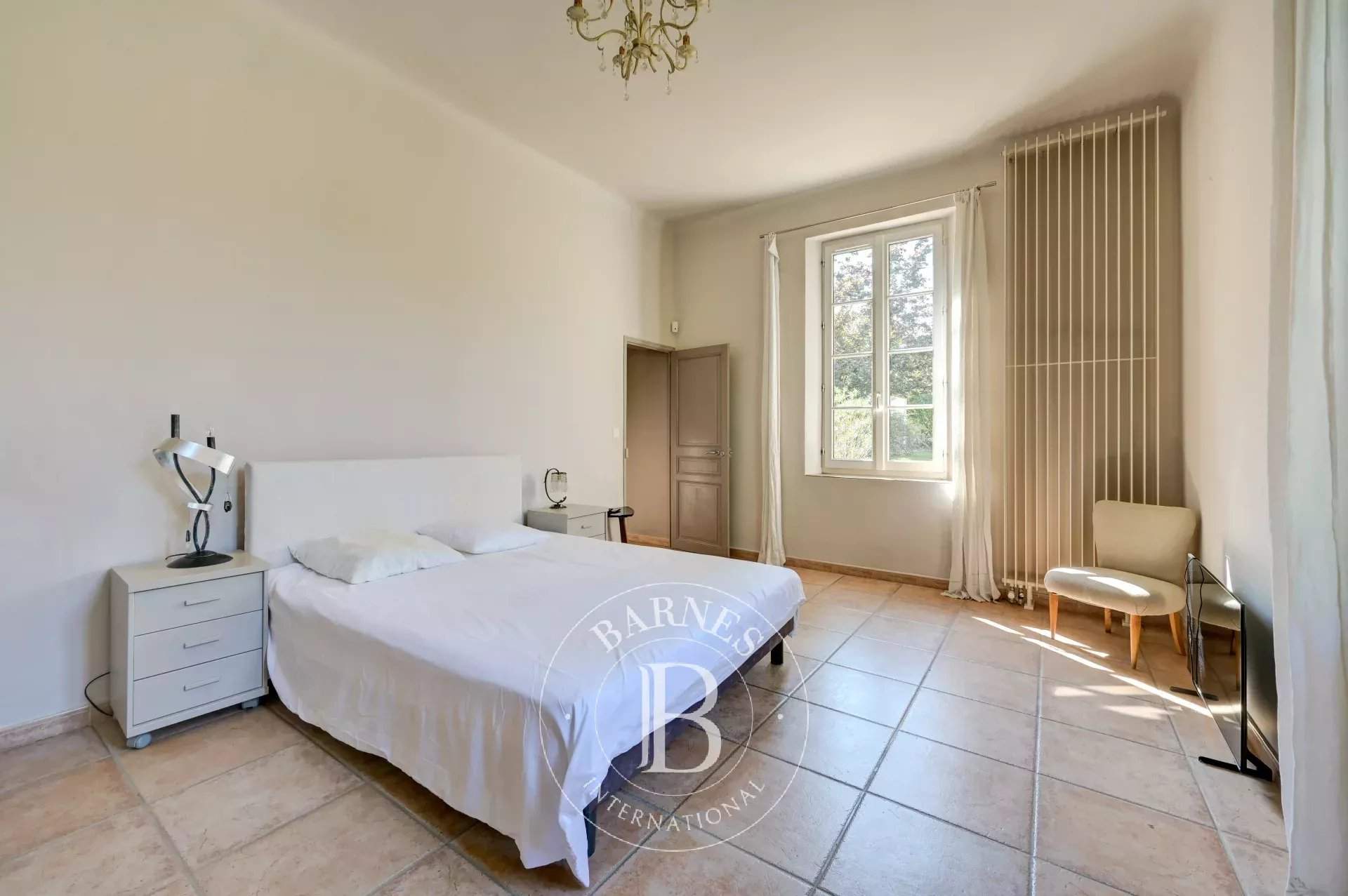 Aix-en-Provence  - House 3 Bedrooms - picture 11