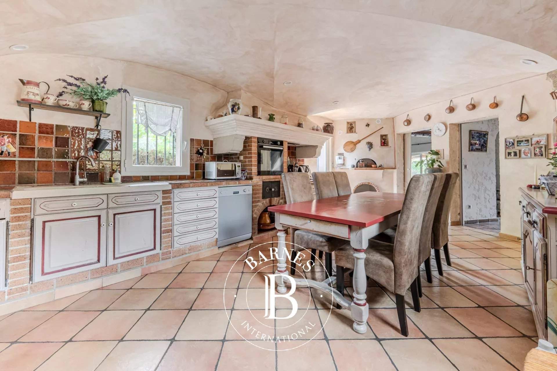 Aix-en-Provence  - House 5 Bedrooms - picture 10
